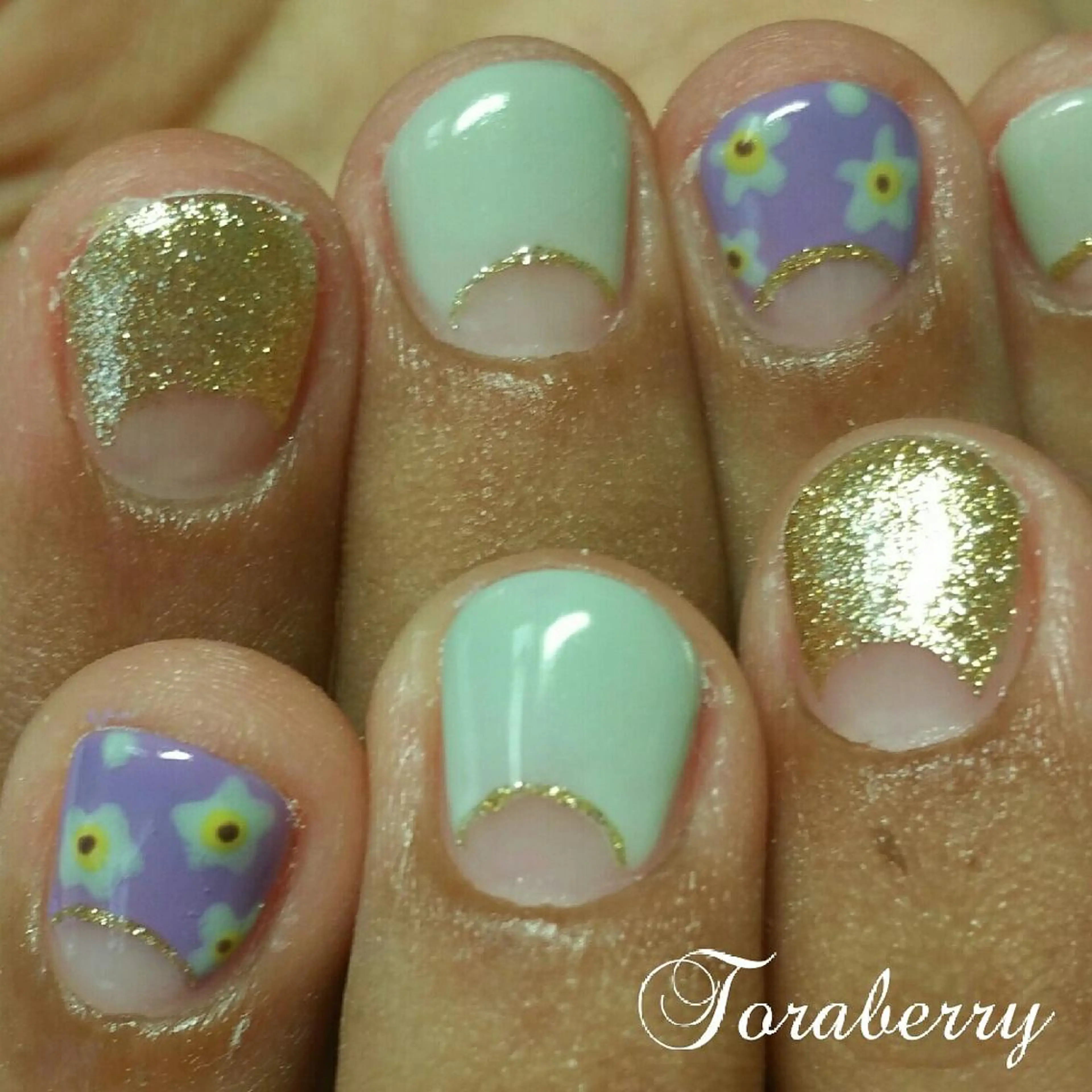 ネイル フレンチネイル 逆フレンチ ネイリスト なつみのネイルデザイン