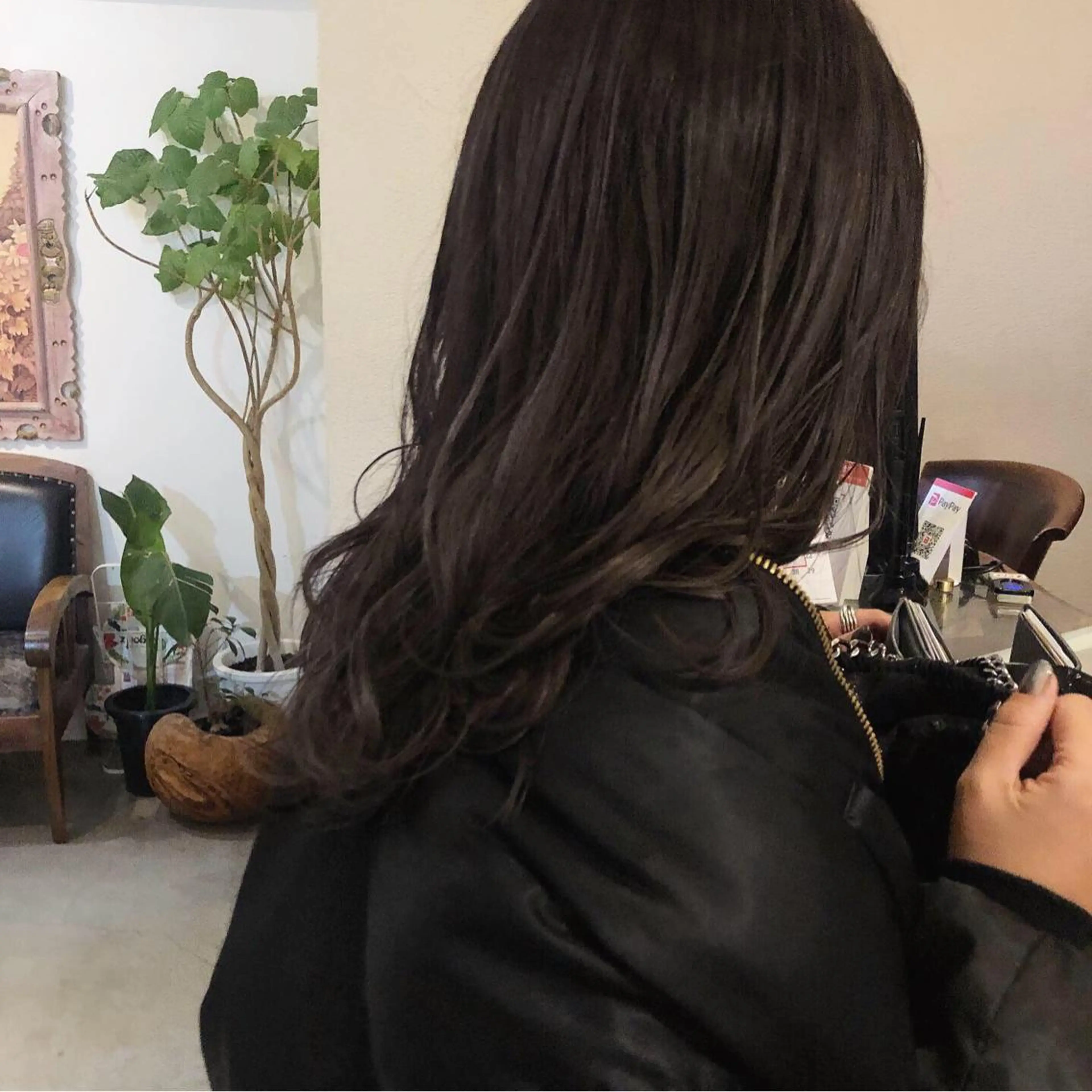 ロング カラー ヘアアレンジ 透明感カラー グレージュ ハイライトカラー ラベンダーカラー ラベンダーグレージュ カット ヘアカラー トリートメント 酸性縮毛矯正🧴韓国 レイヤー/髪質改善のヘアスタイル