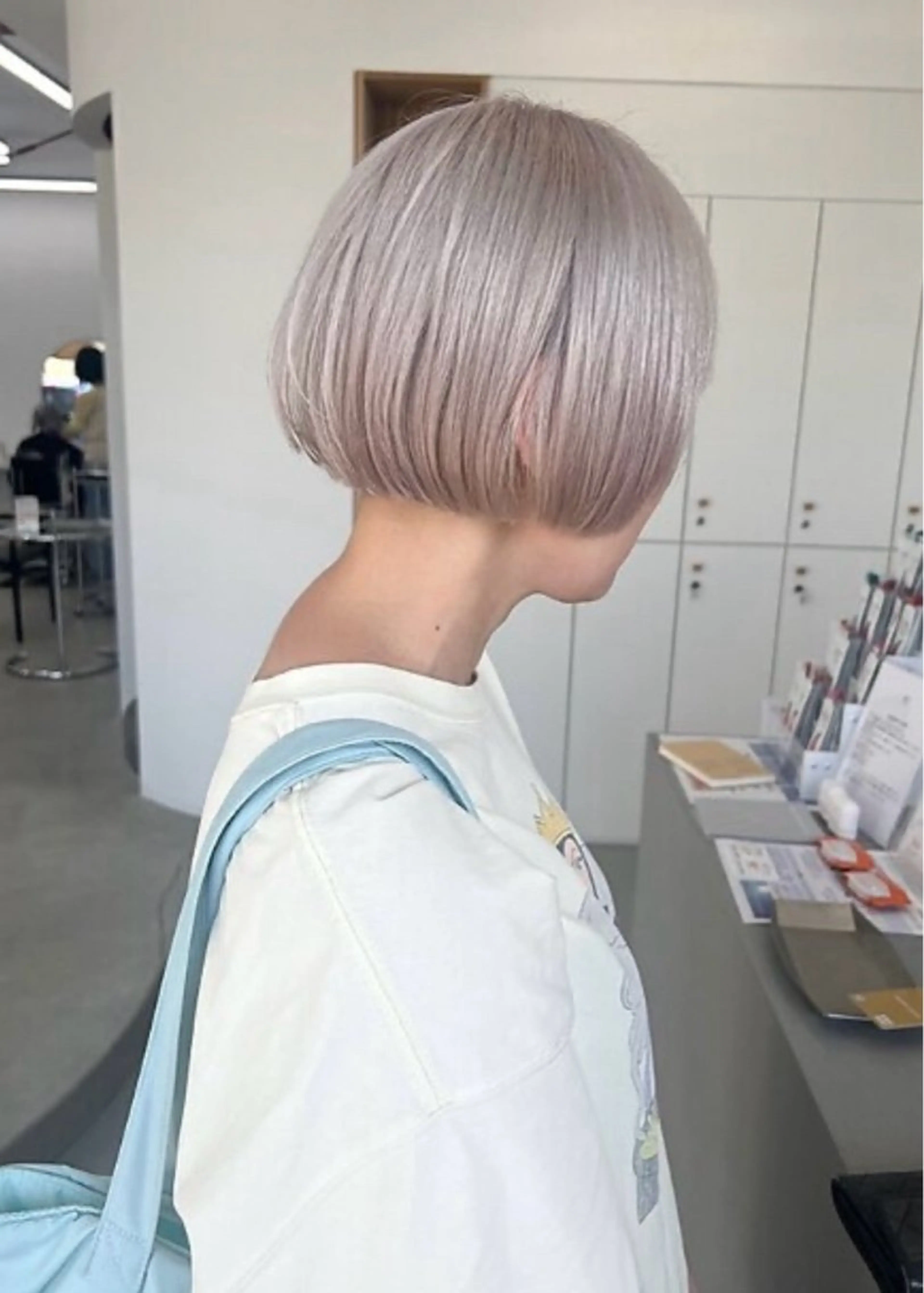 ショート カラー 🎨ハイトーン/ デザインカラー 内藤のヘアスタイル