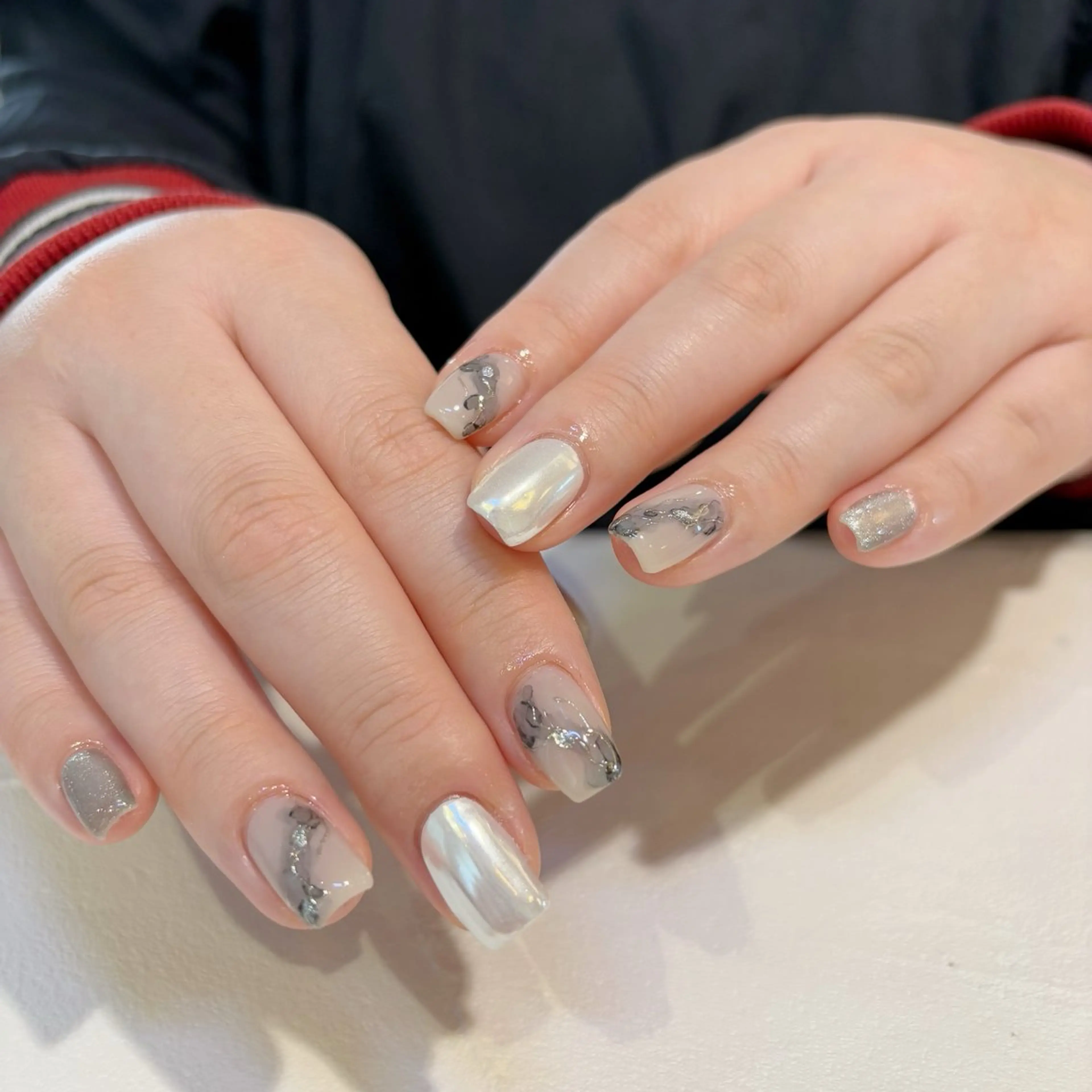 ネイル ハンドネイル 鈴木 里奈のネイルデザイン