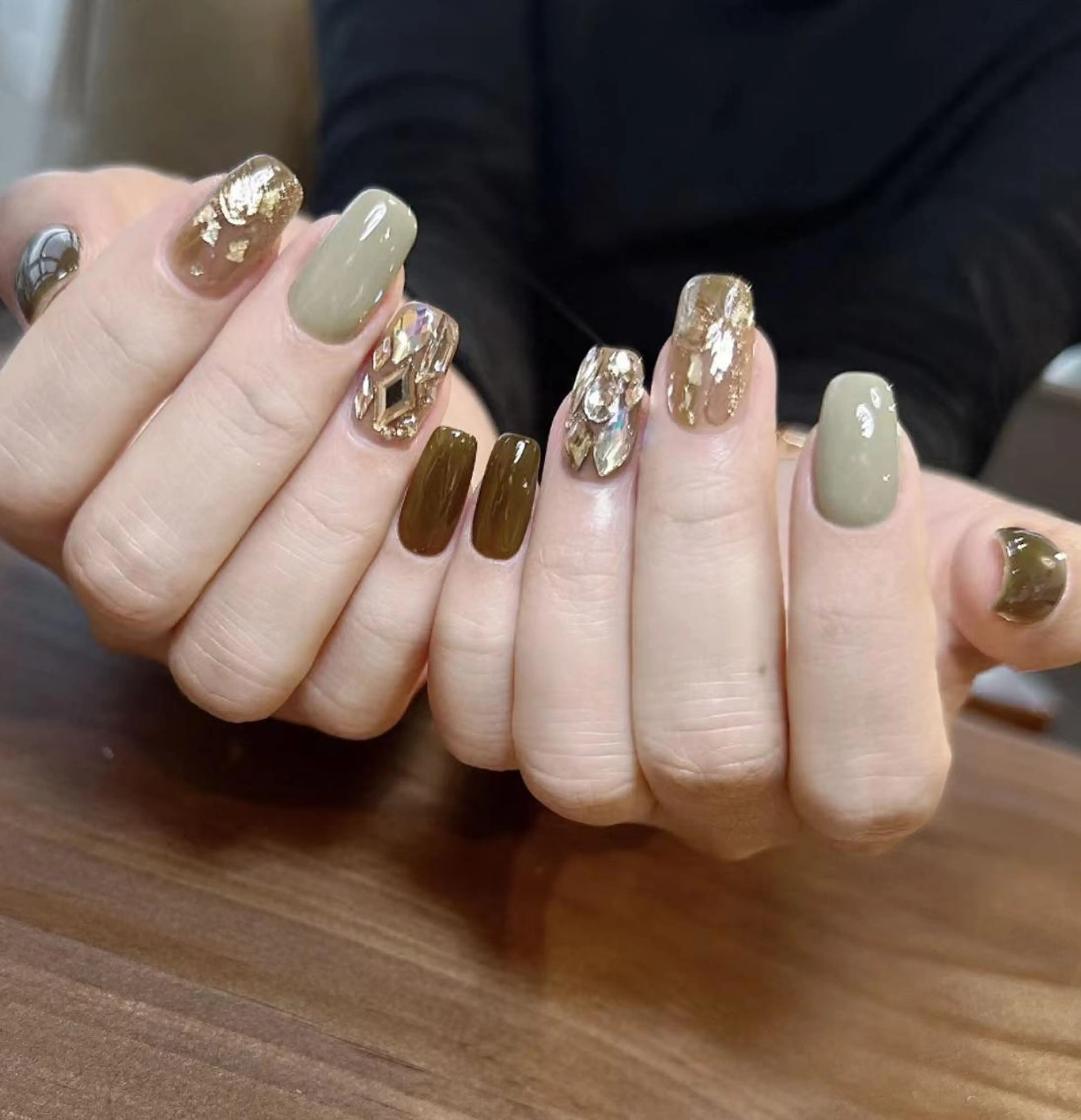 ネイル Queens PUPUのネイルデザイン