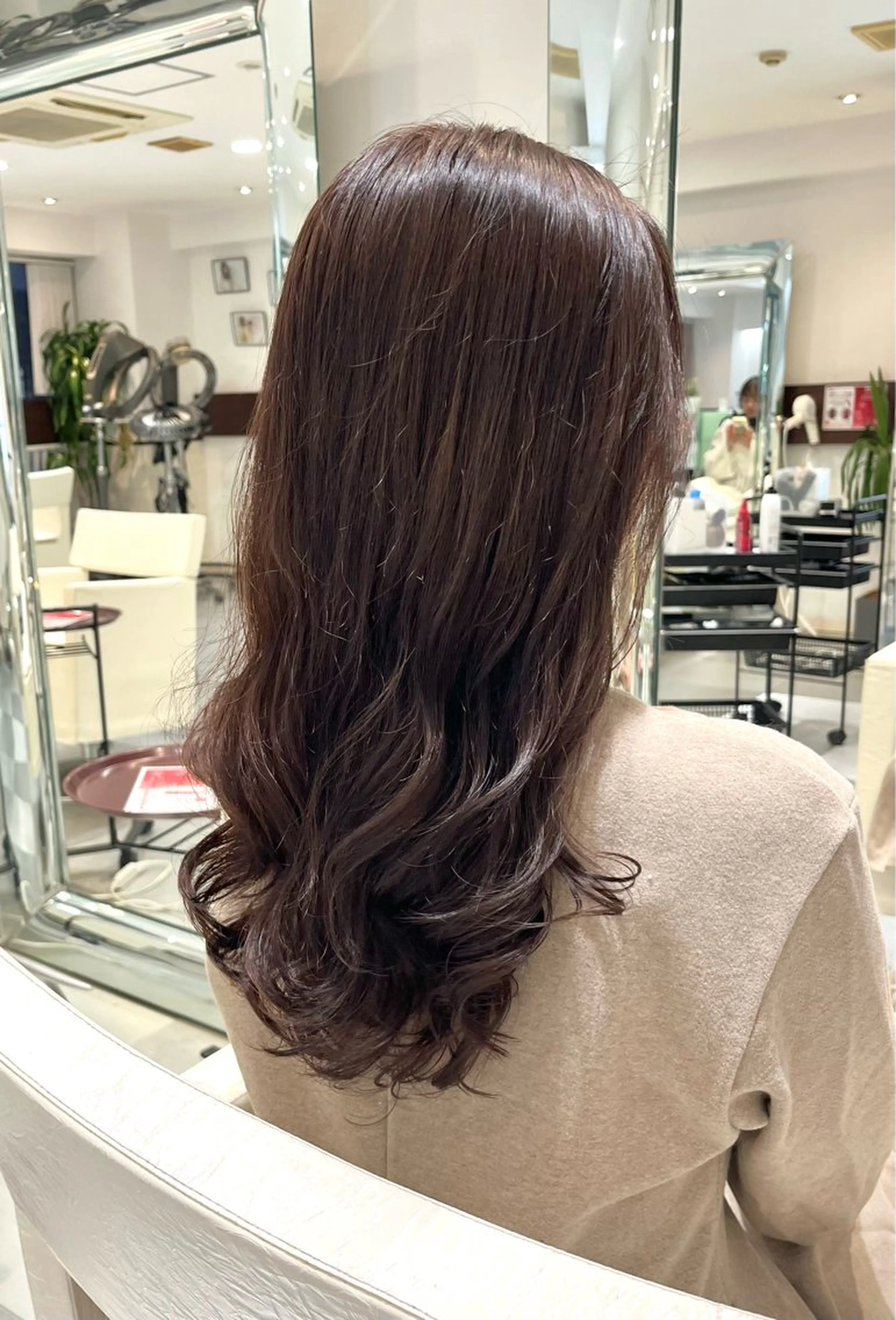 【平日限定】コテ巻きパーマ&カラー&髪質改善トリートメントの写真