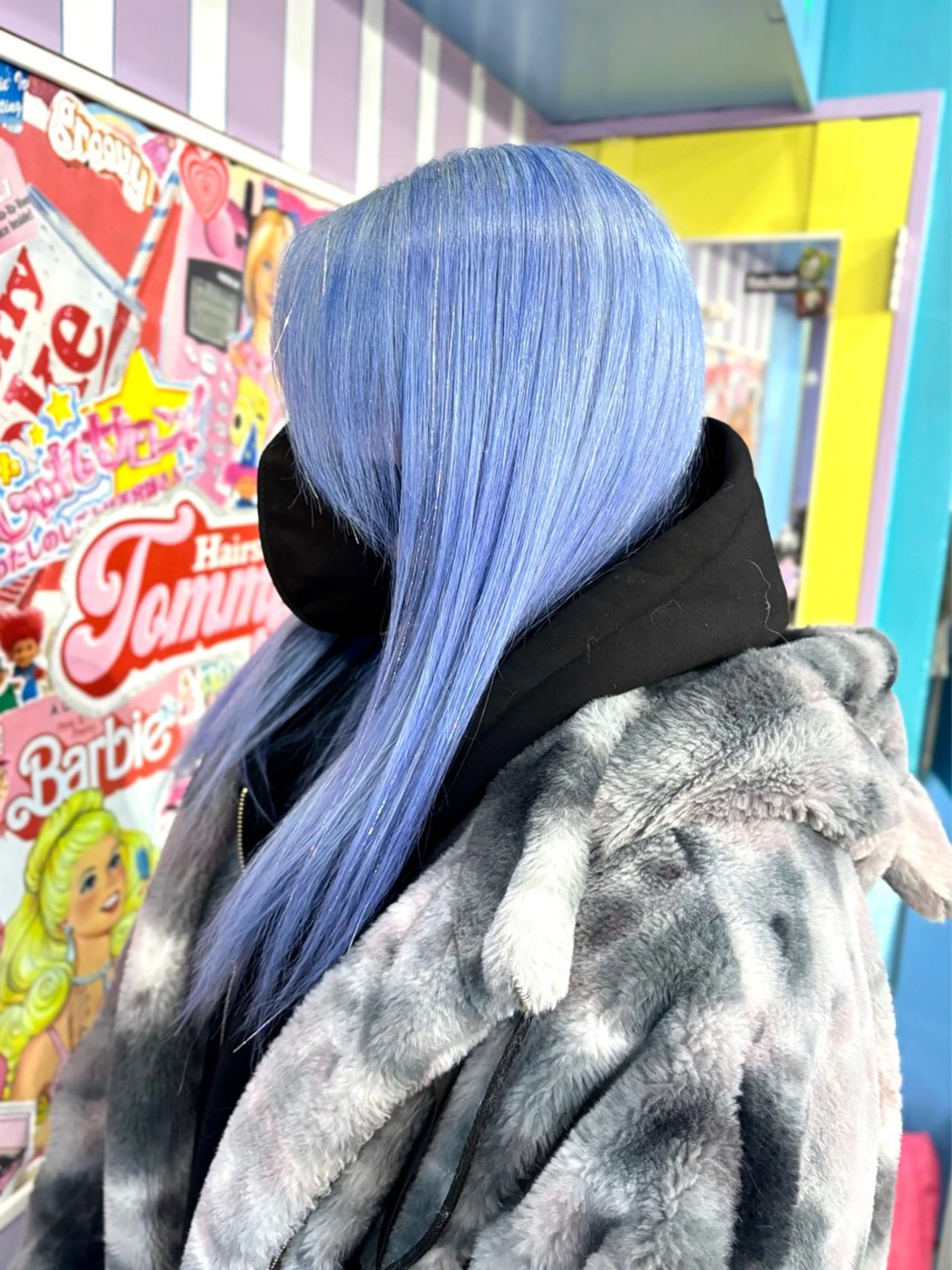 セミロング カラー ブルーカラー ヘアカラー TOY🐈‍⬛🎀 派手髪/地雷系のヘアスタイル