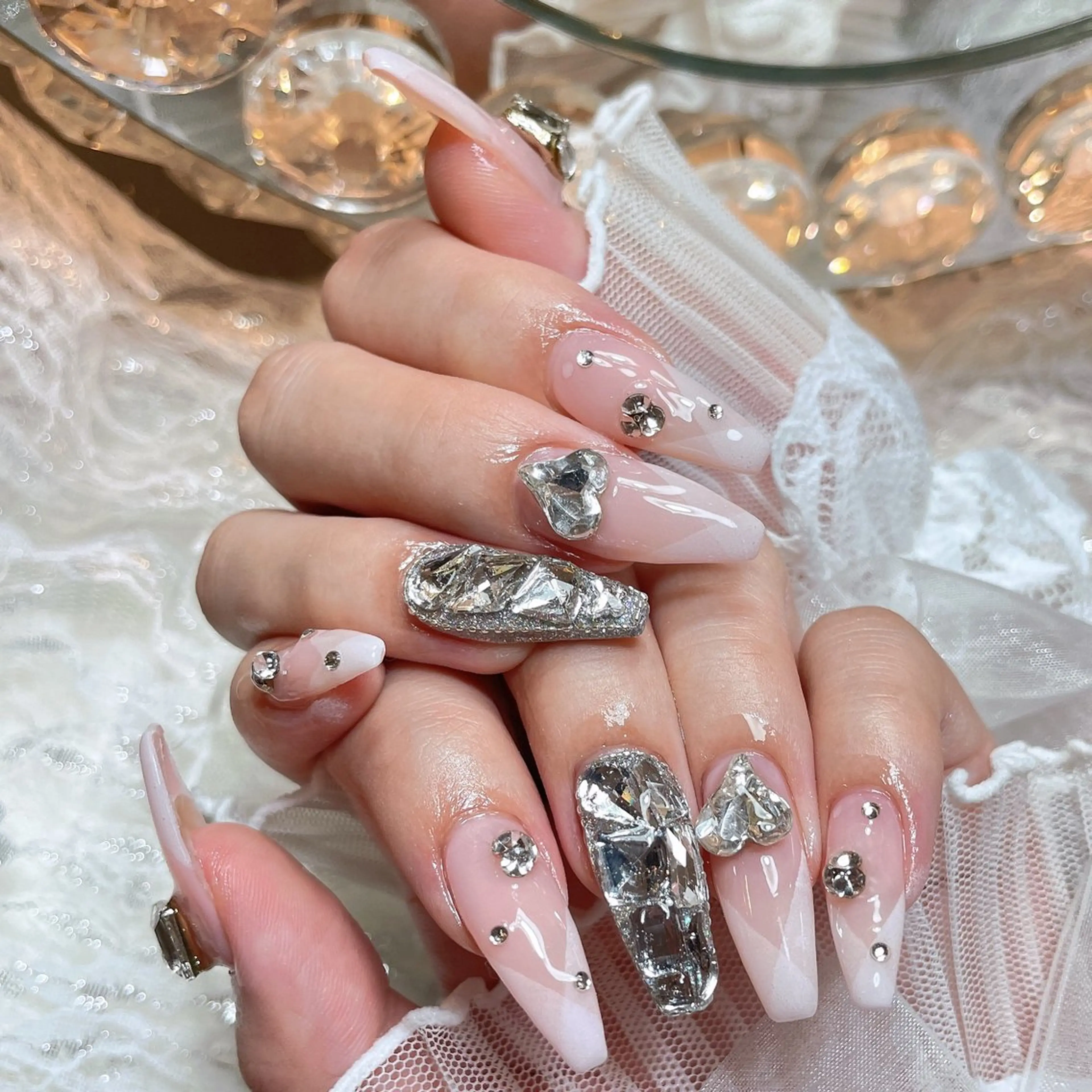 ネイル 23時まで❤︎韓国、 ワンホンネイルのネイルデザイン