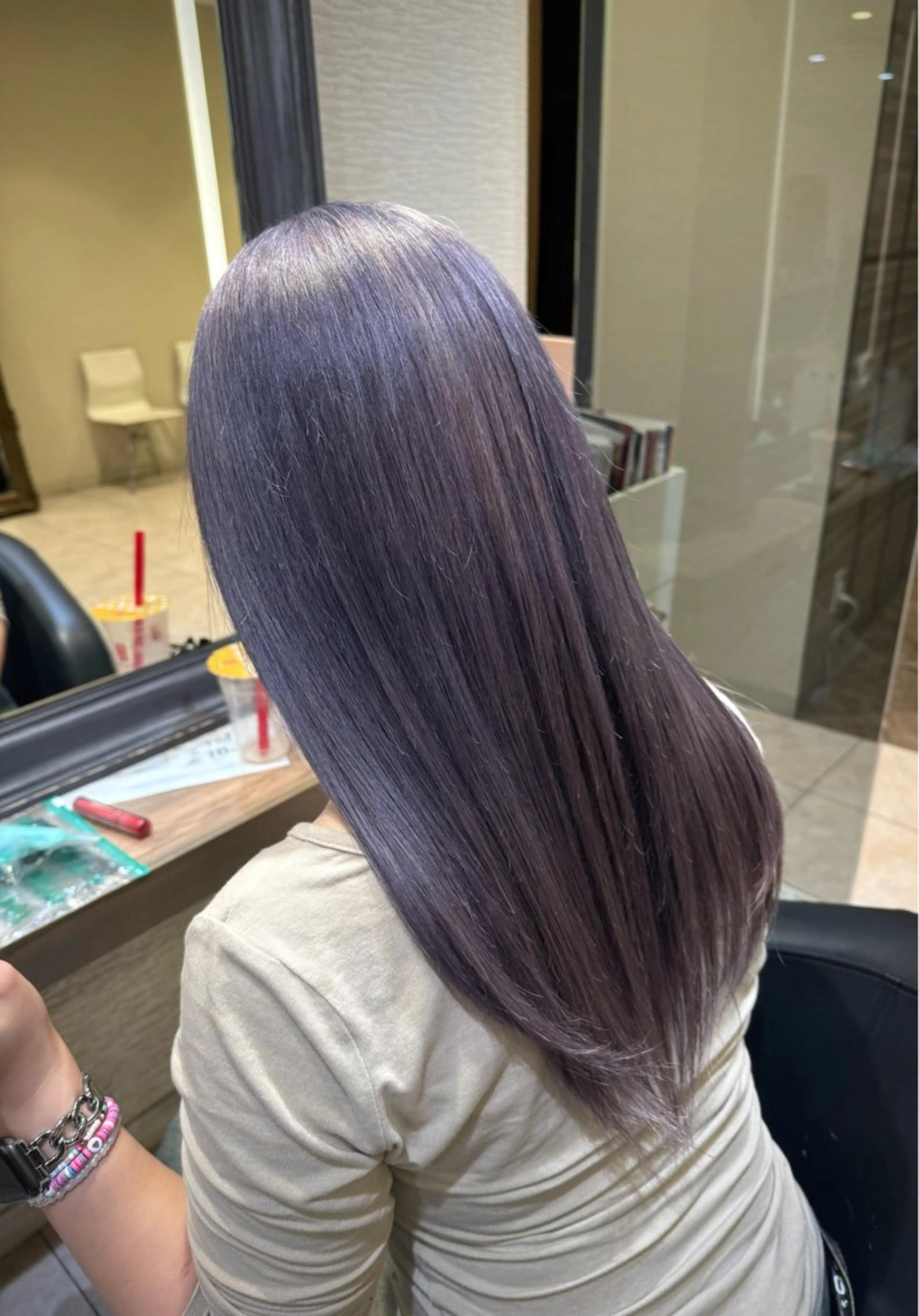 ロング カラー さら艶ストレート 🩶Suzuneのヘアスタイル