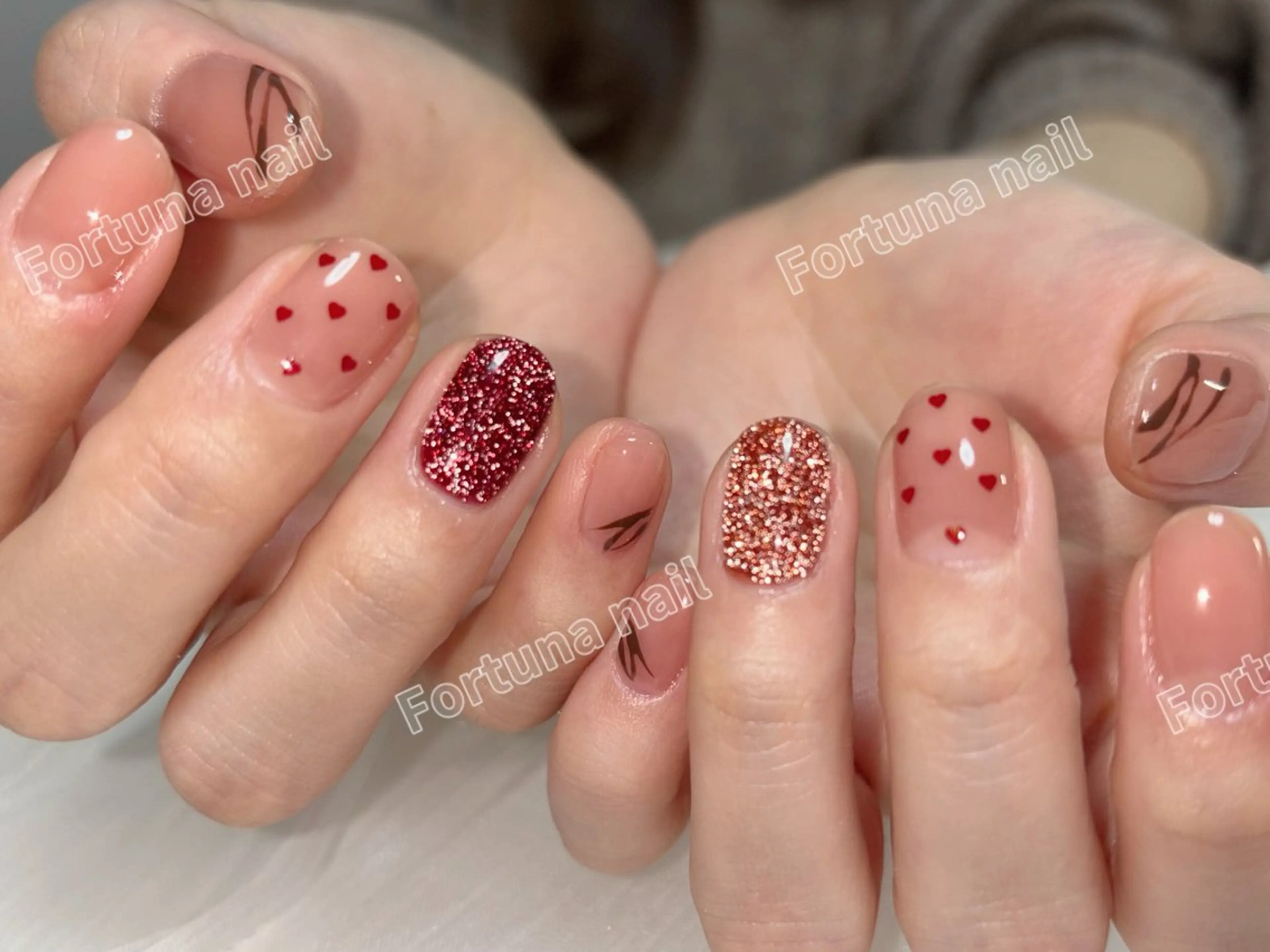 ネイル バレンタイン ハンドネイル ハンドケア Nail •Head スパFortunaのネイルデザイン