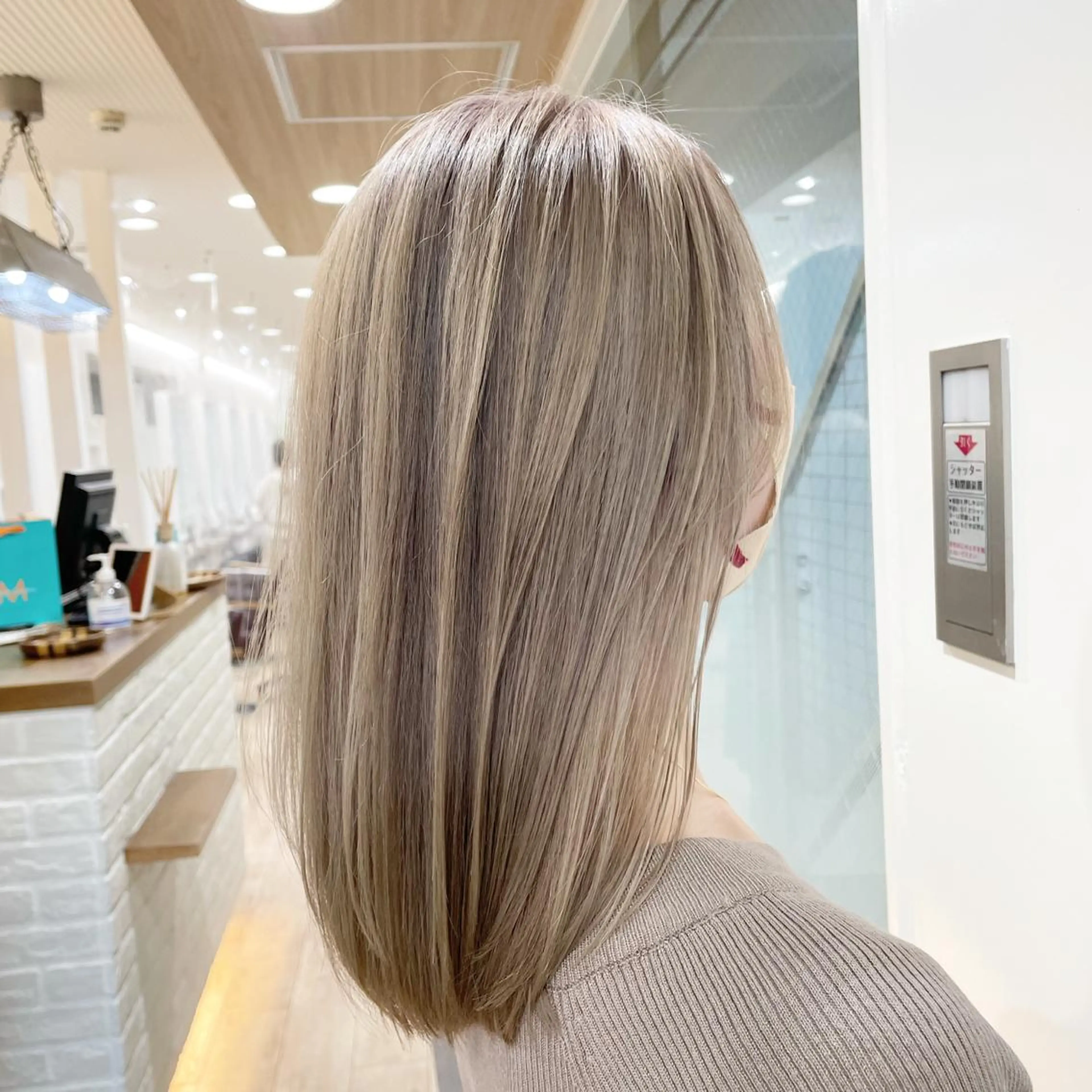 ミディアム カラー ブロンド ホワイトブロンド ✂︎✂︎副店長・富田 益✂︎✂︎のその他イメージ