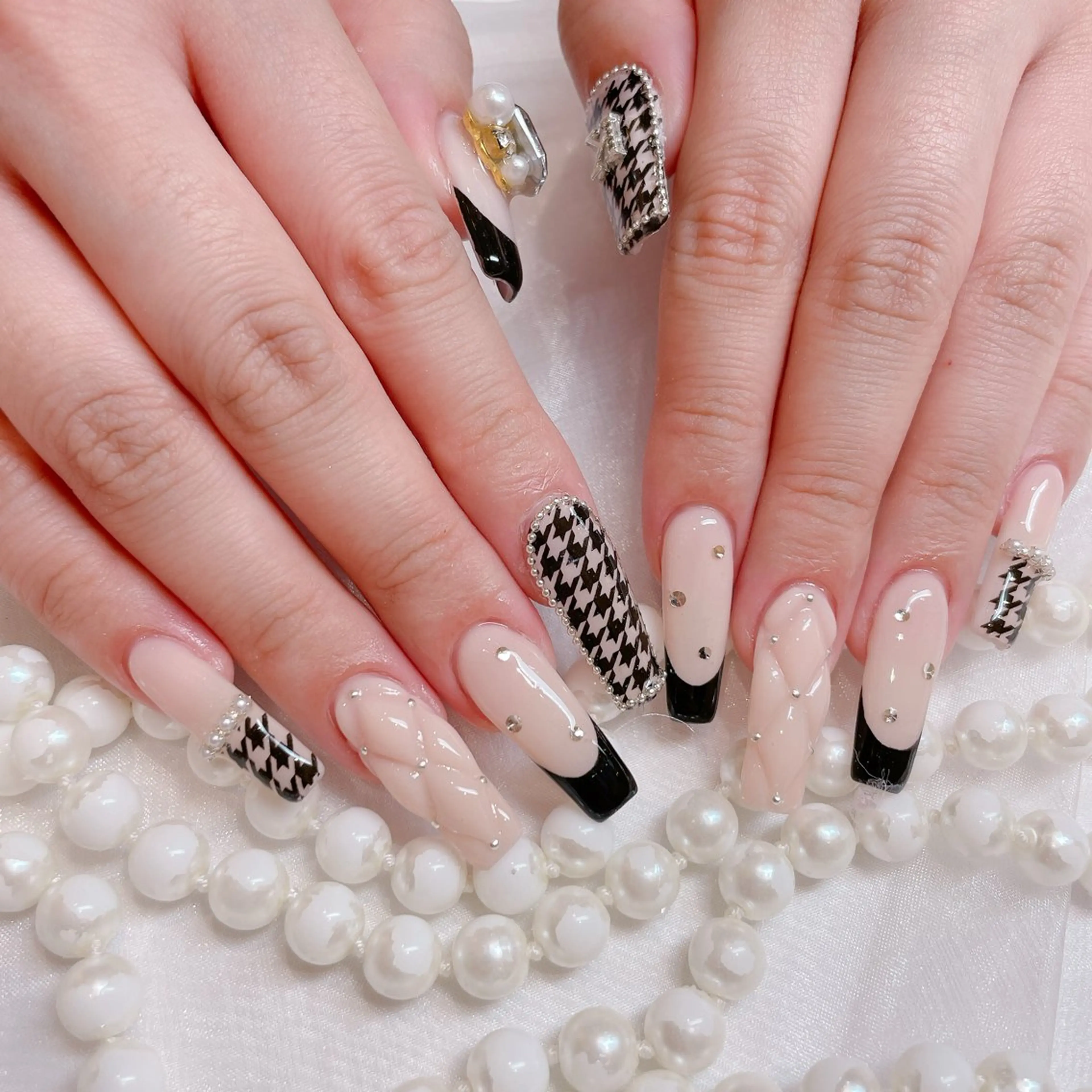 ネイル Raviy イオンモール成田店所属・菅谷 百花のネイルデザイン