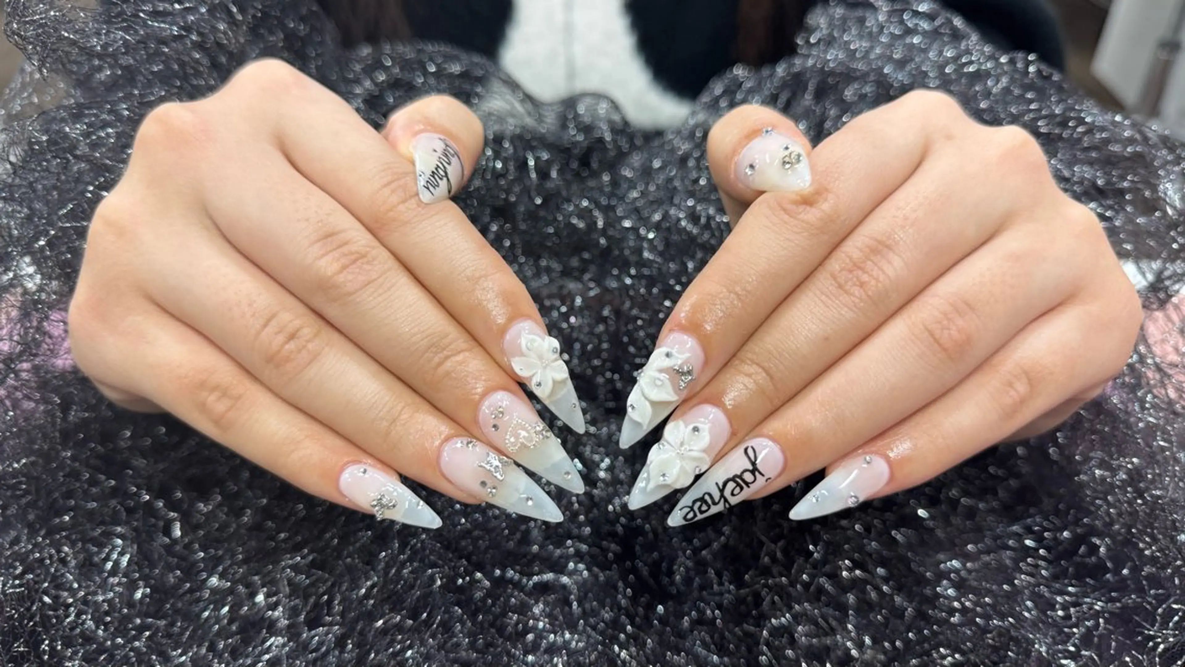 ネイル 成人式 フラッシュネイル フレンチネイル ジェルネイル グラデーション Lya Nail Rinのネイルデザイン