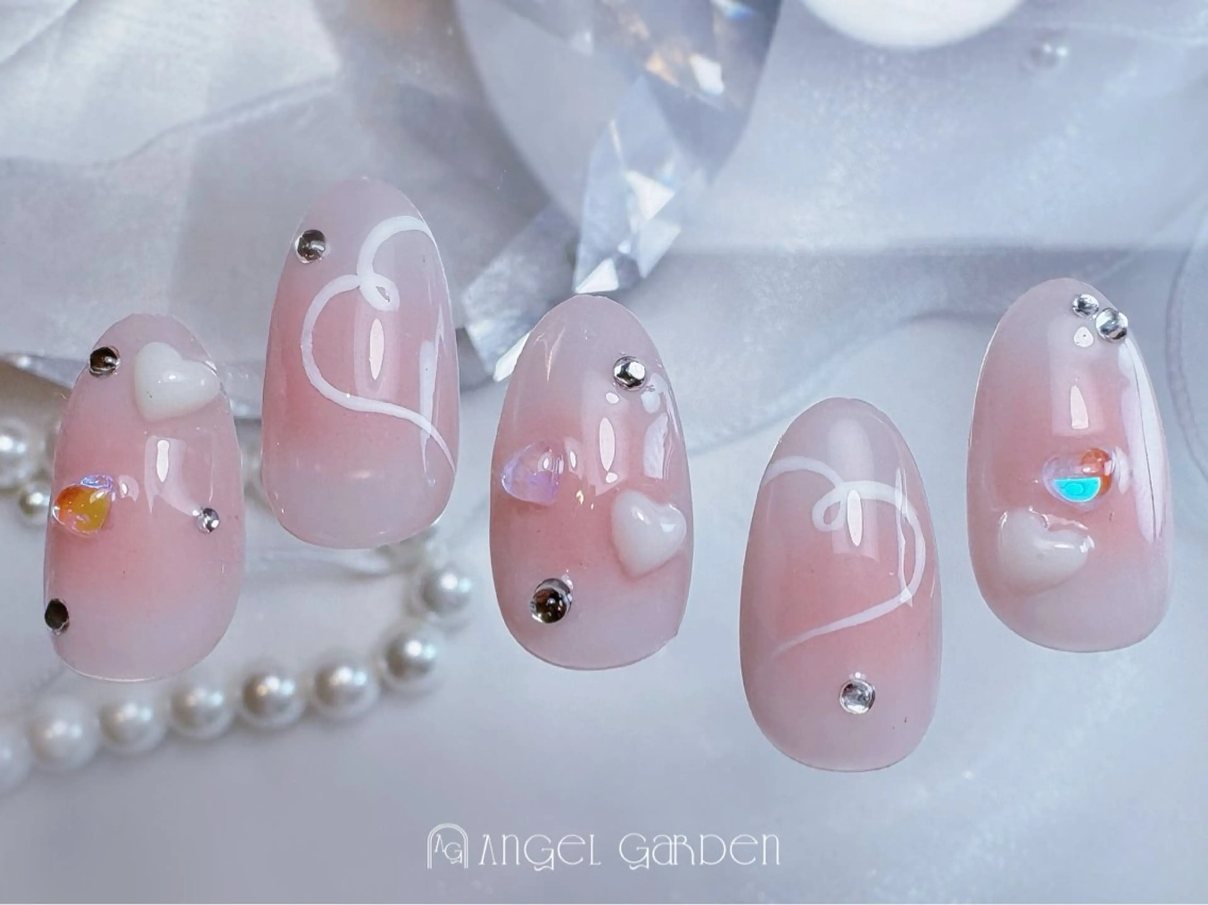 ネイル バレンタイン Angel Gardenのネイルデザイン