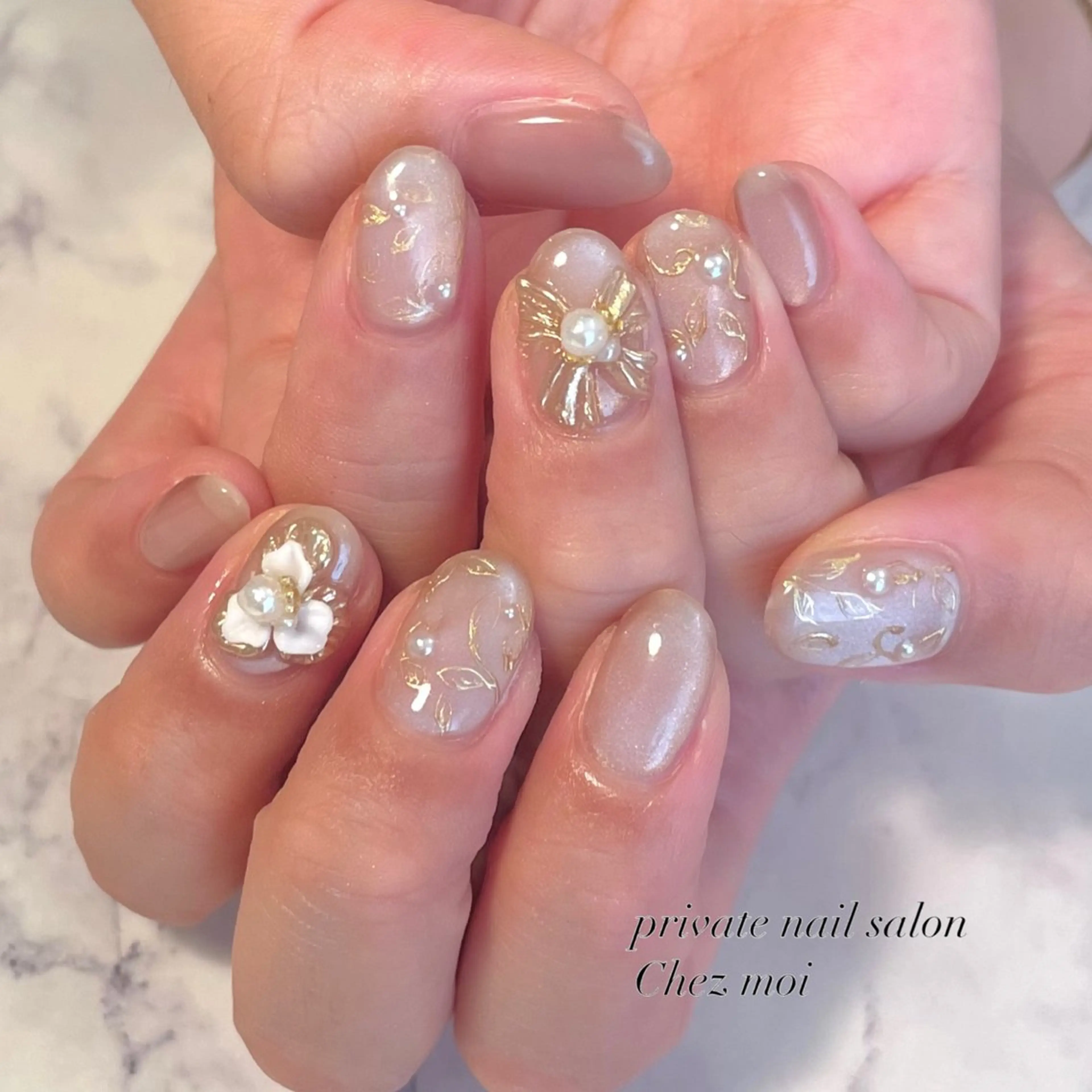 ネイル KOMINE TOMOKOのネイルデザイン