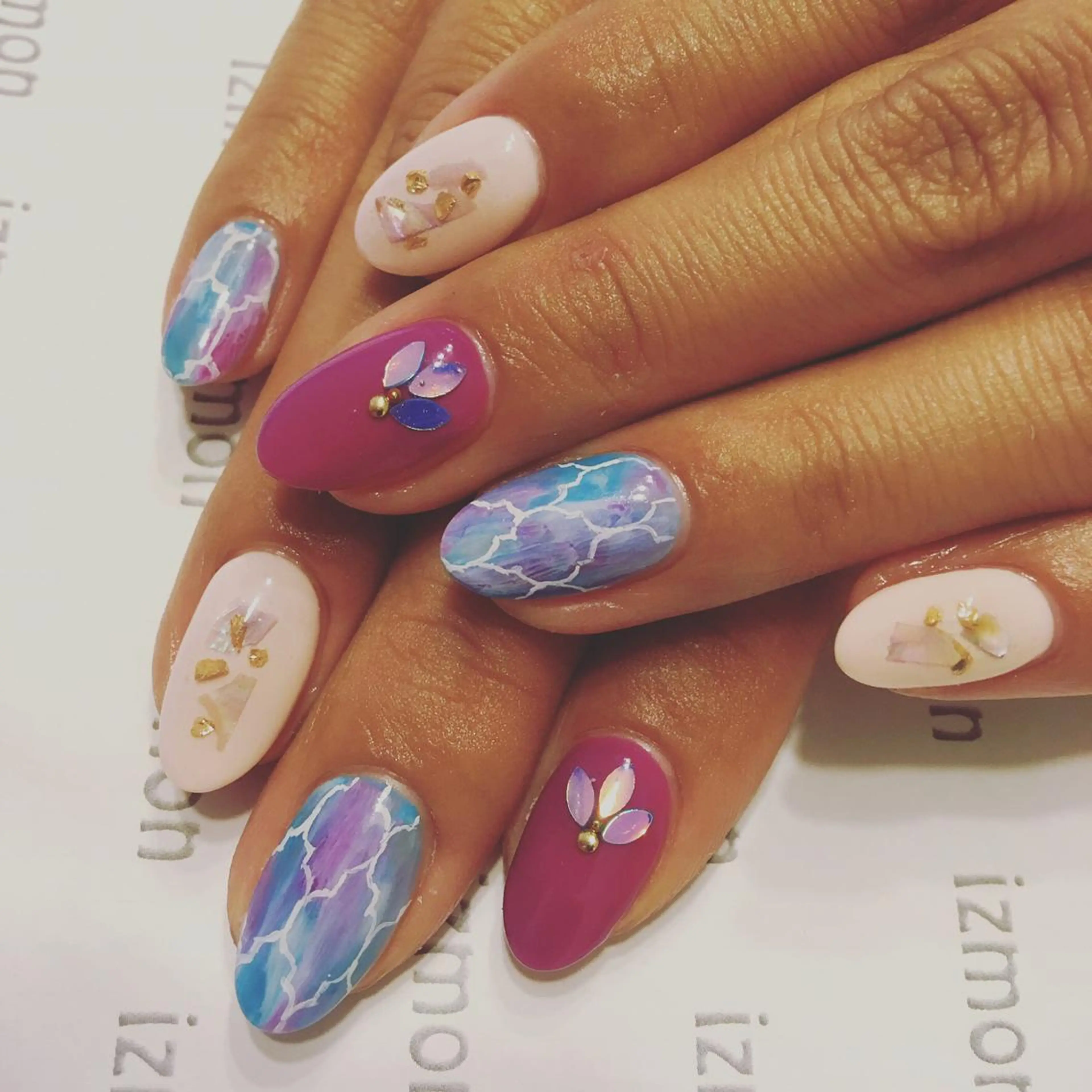 ネイル izmon所属・🦋izmon nailstudioのネイルデザイン