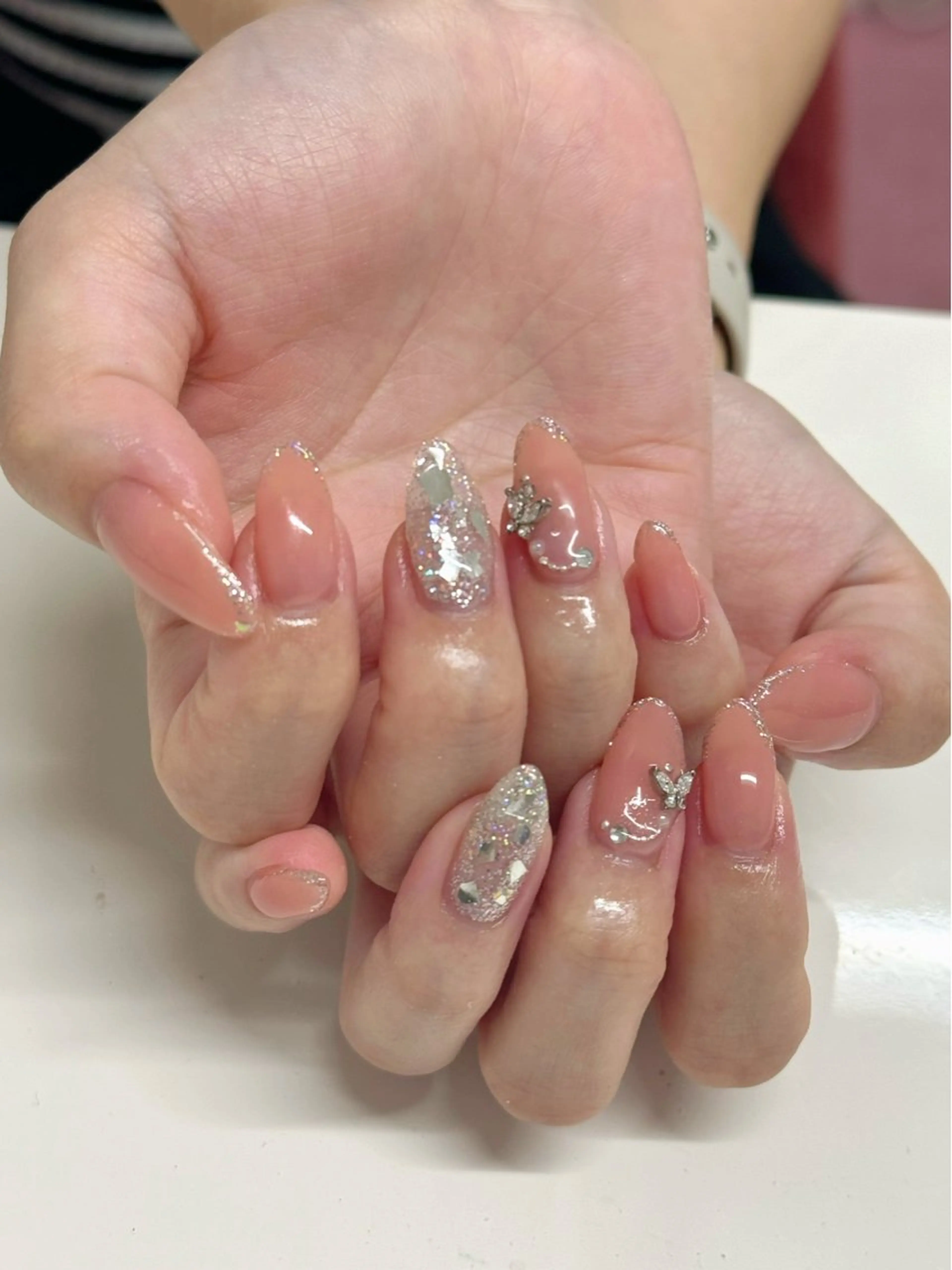 ネイル 持ち込み ハンドネイル 武藤 千裕のエステ・リラクイメージ