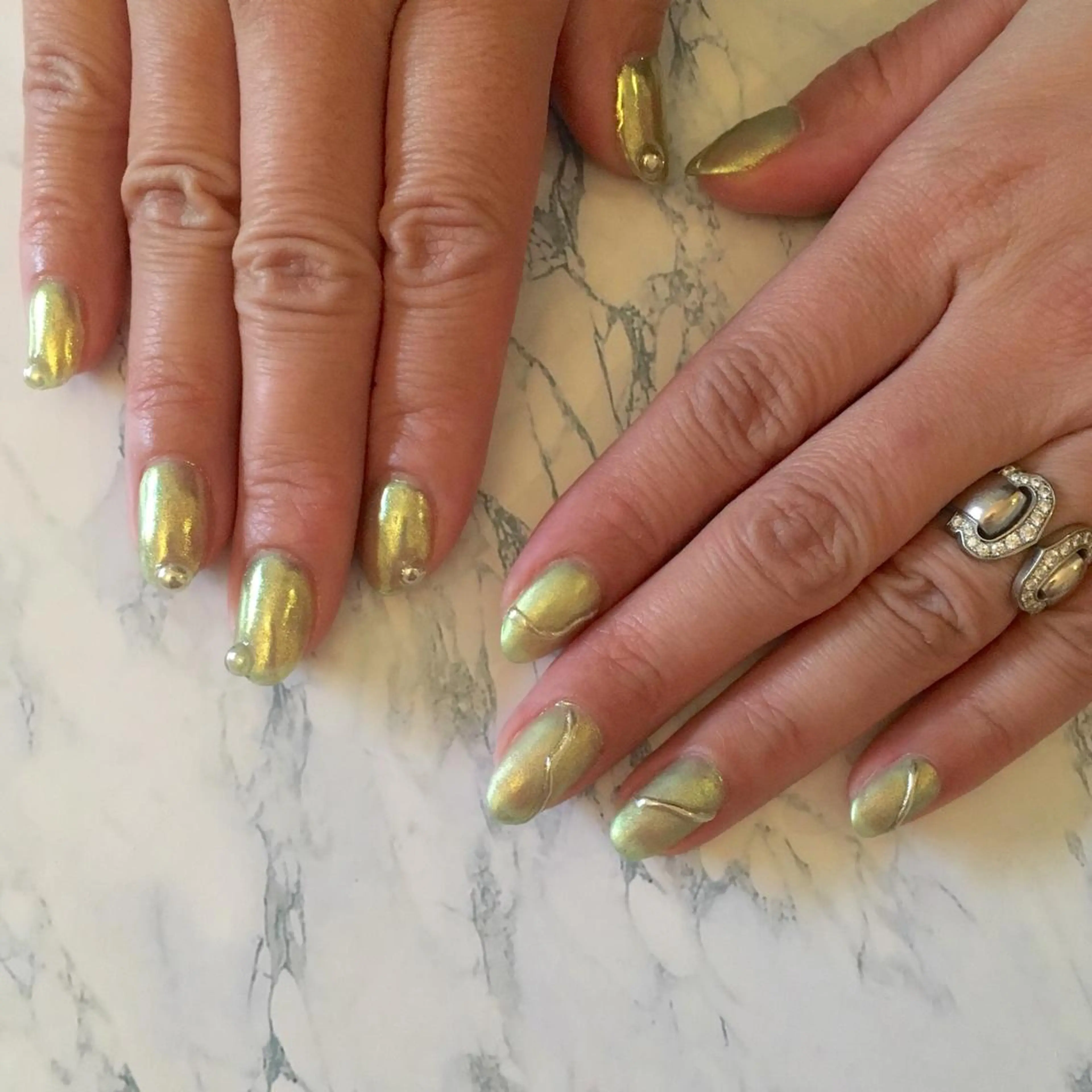 ネイル A-nail エーネイル所属・M. ERIのネイルデザイン