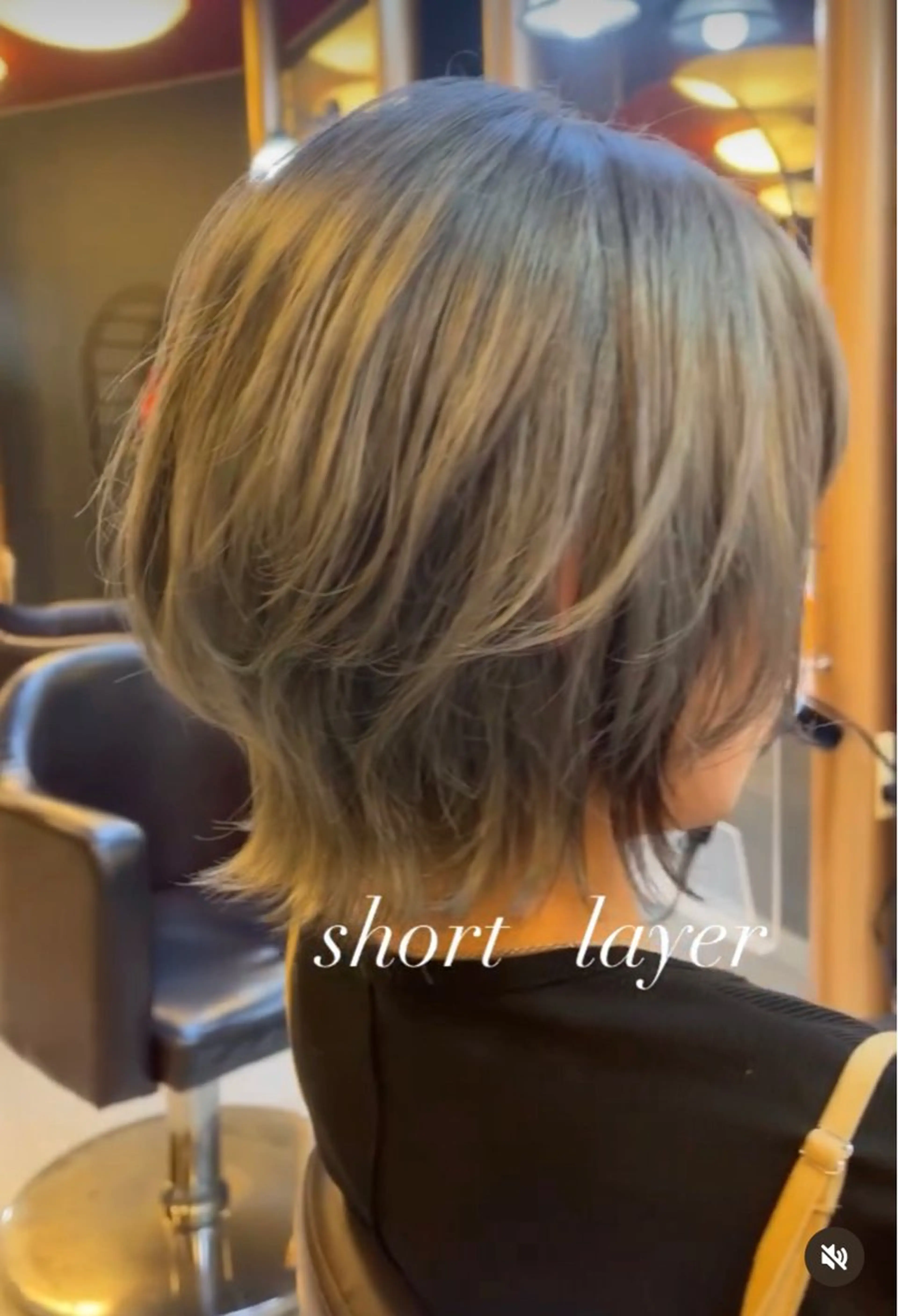 ミディアム アッシュ 外ハネヘア カット Ａ'SHU.F所属・神崎 一洋のヘアスタイル