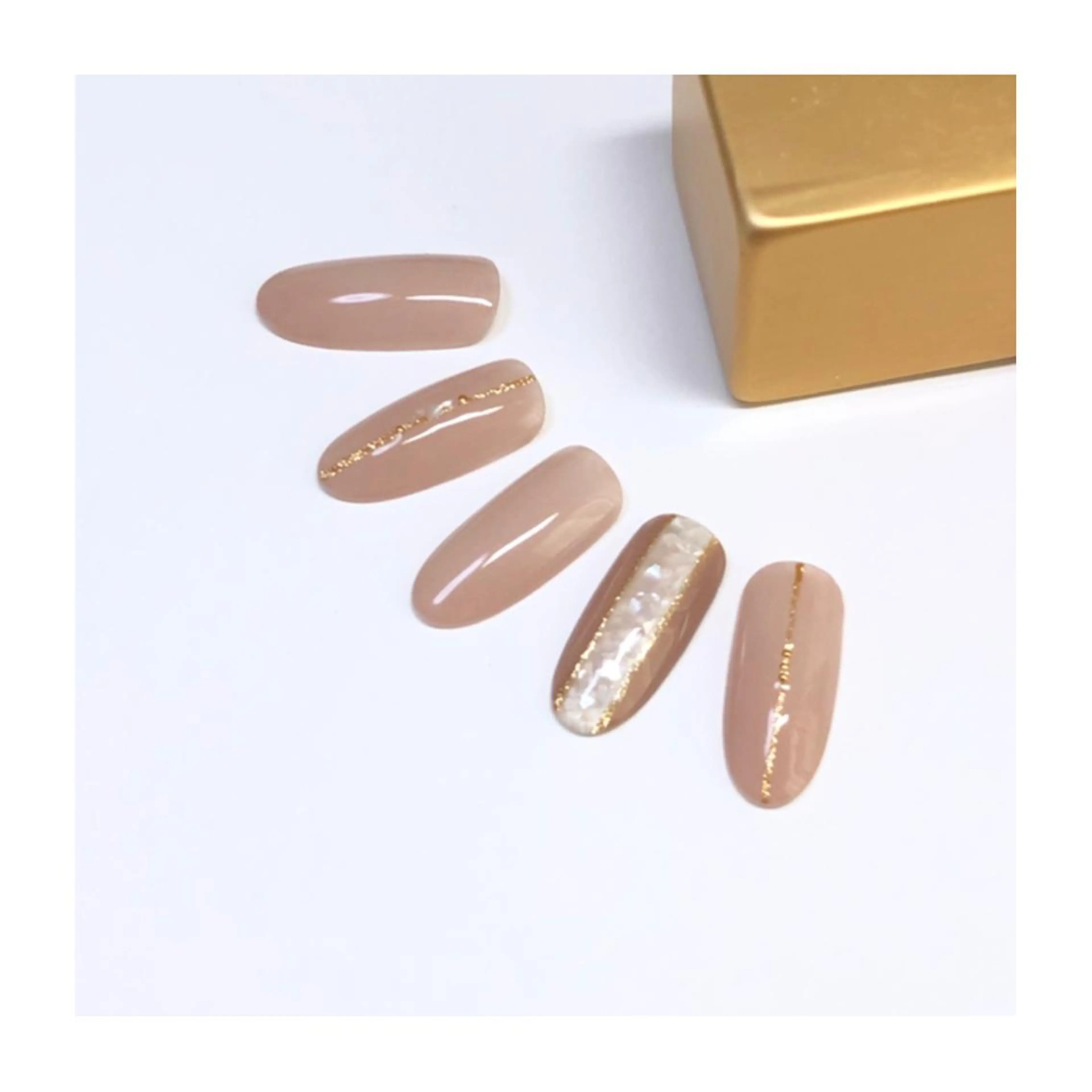 ネイル Toujours nail所属・Toujours / nijinaのネイルデザイン