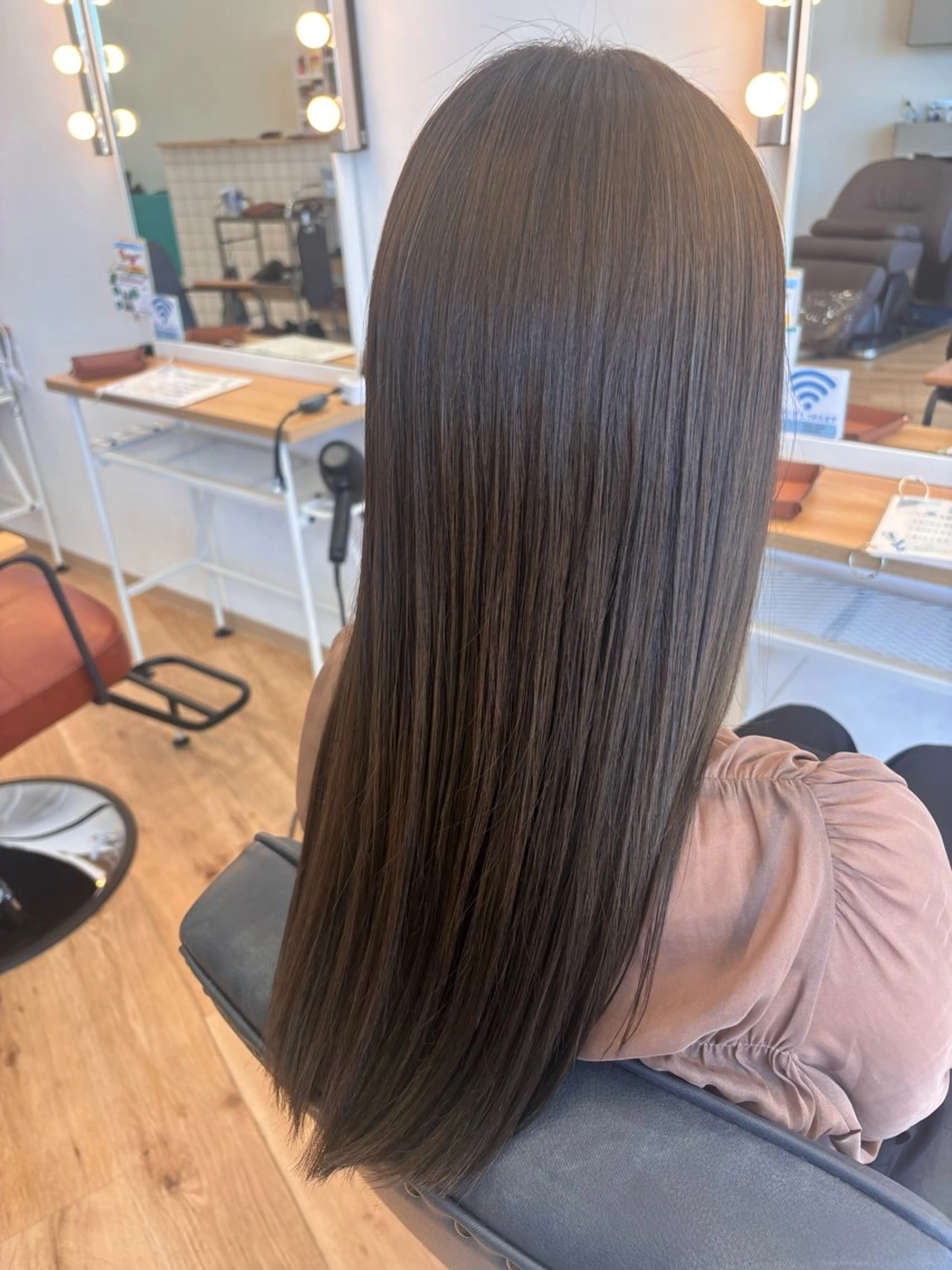 ロング カラー アッシュ アッシュブラウン ブラウンカラー Azule Yamadaのヘアスタイル