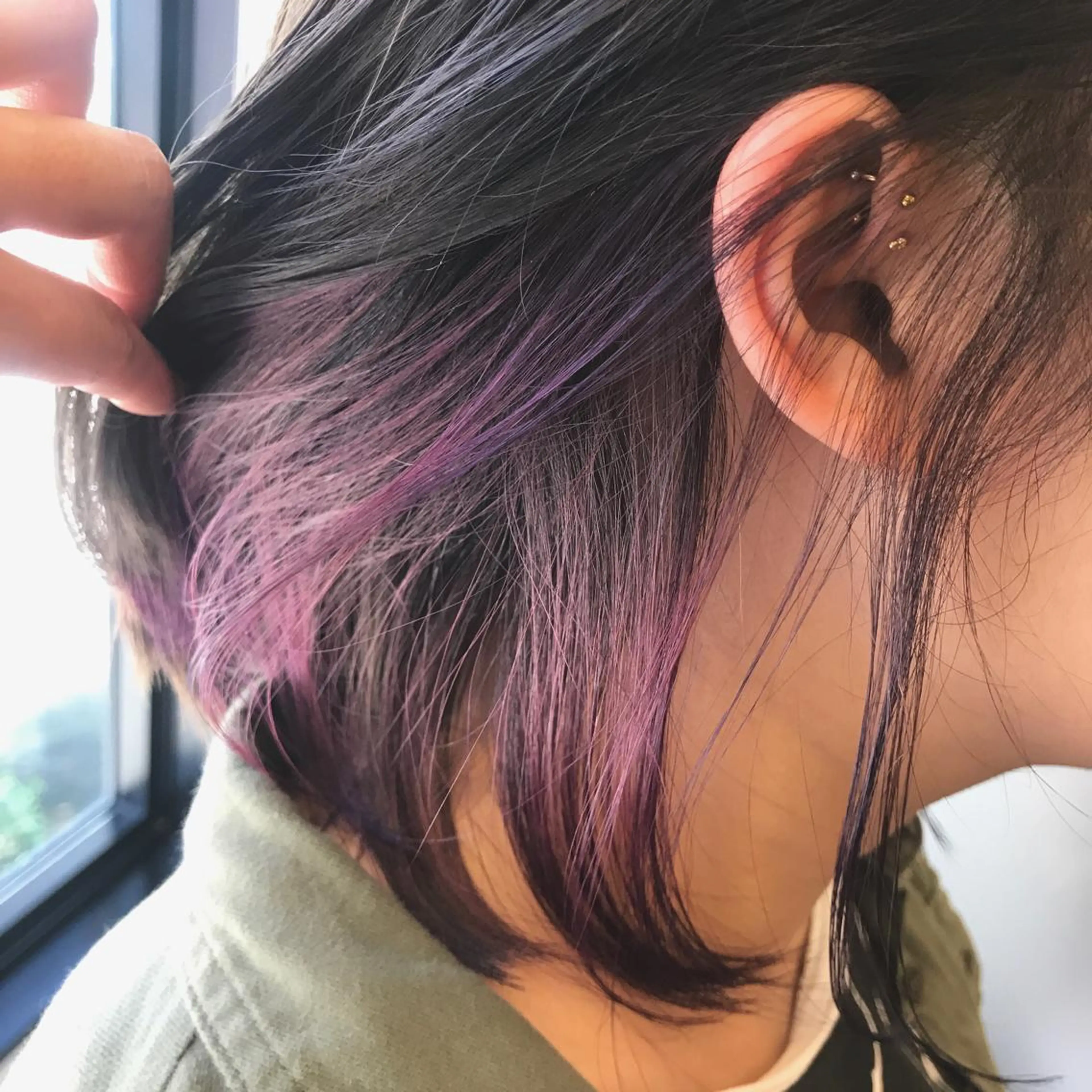 ショート カラー インナーカラー sea's所属・ヒラカホ/矢場町/ ブリーチ/似合わせのヘアスタイル