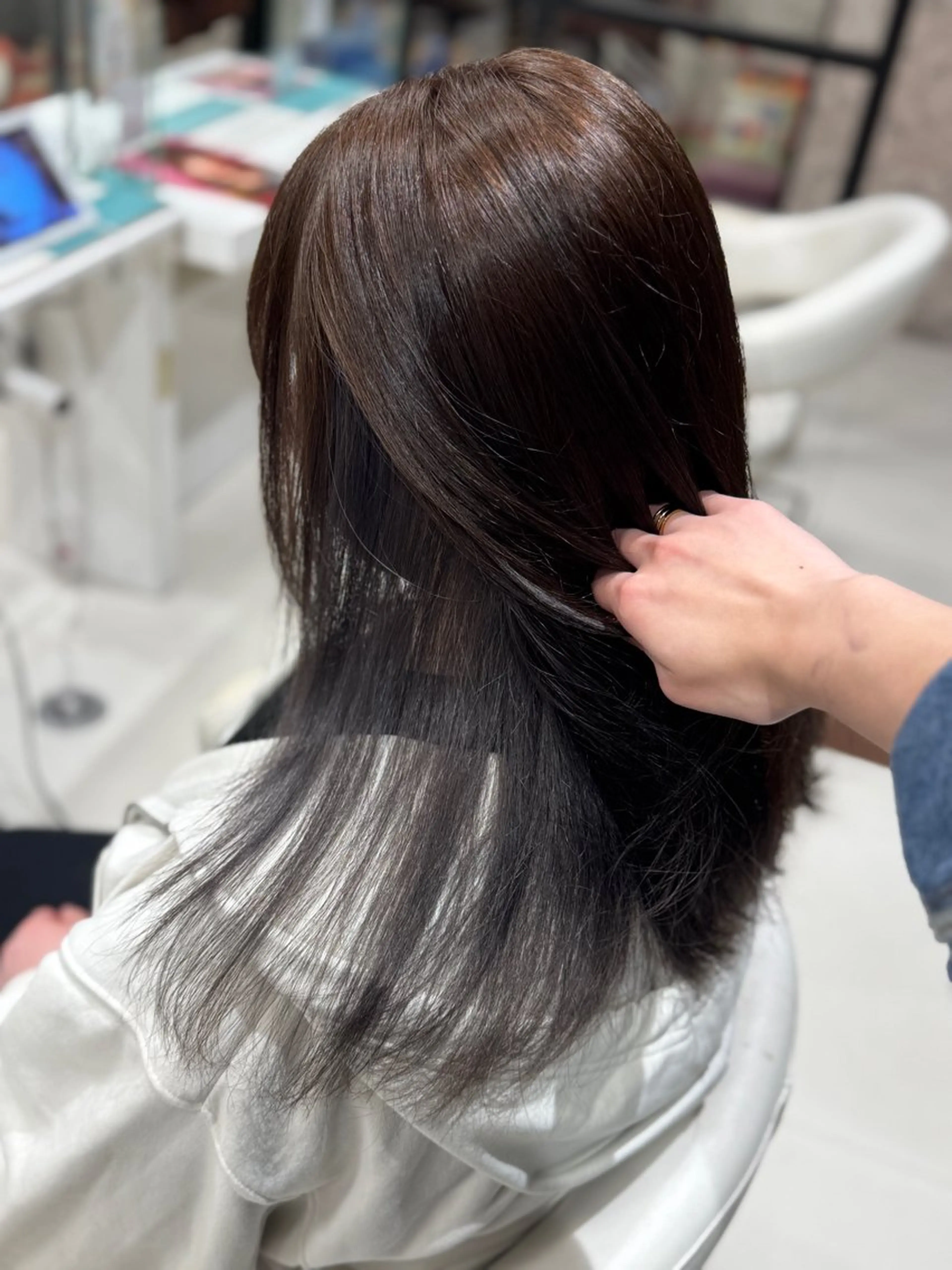 カラー 🌼EARTH 望月美那🌼のヘアスタイル