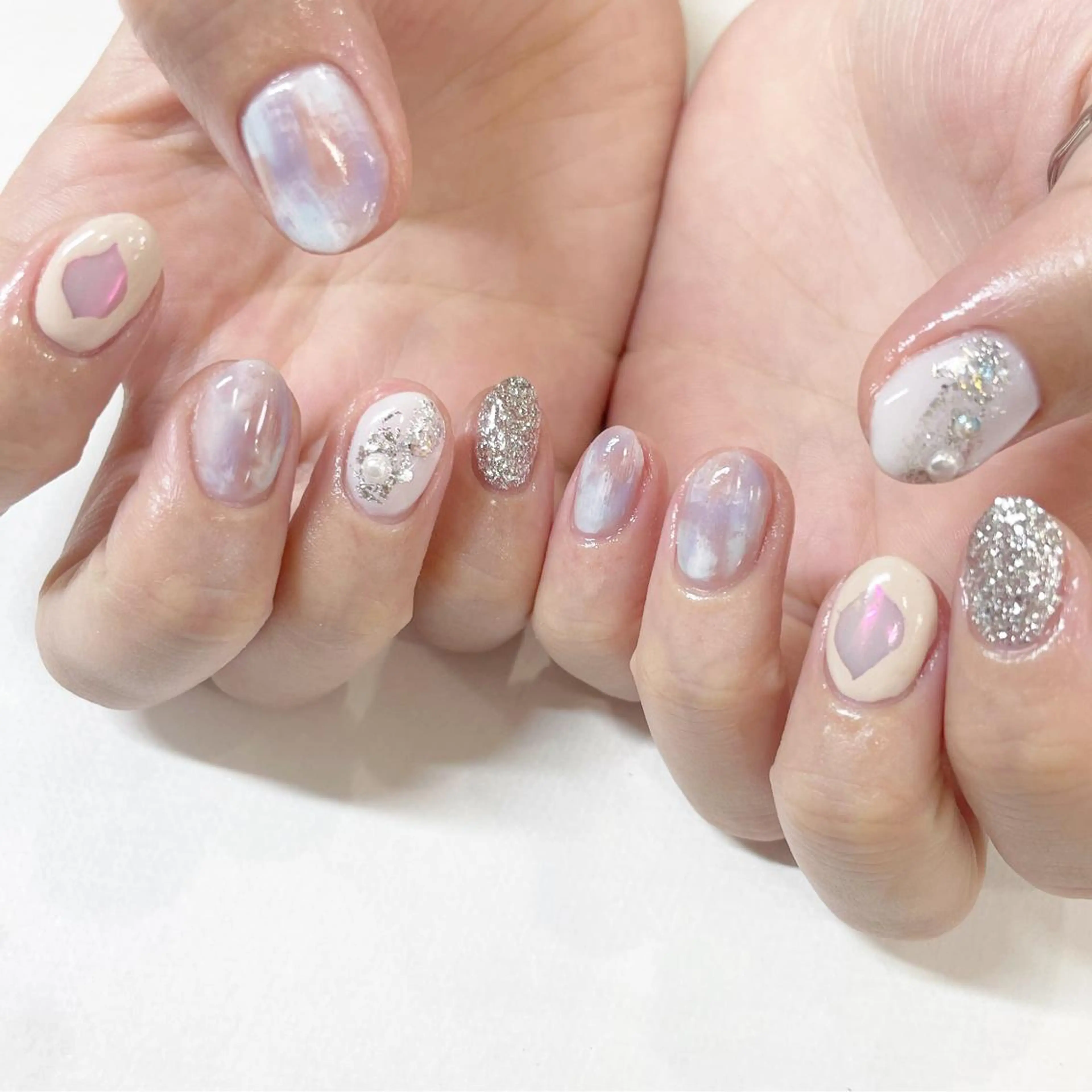 ネイル キラキラネイル ハンドネイル フットネイル Minami 🍓のネイルデザイン