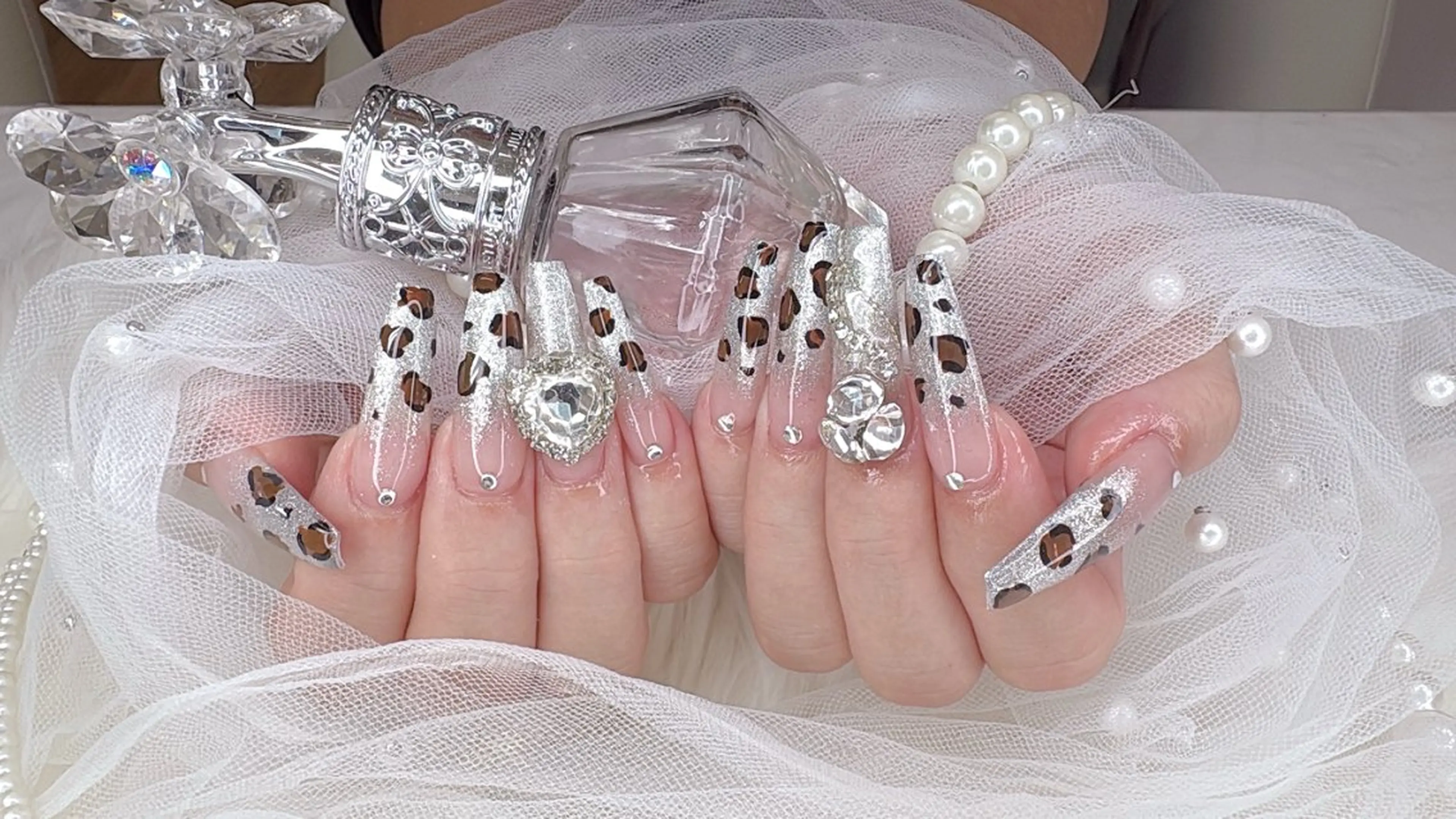 ネイル ハヤシ ミカのネイルデザイン