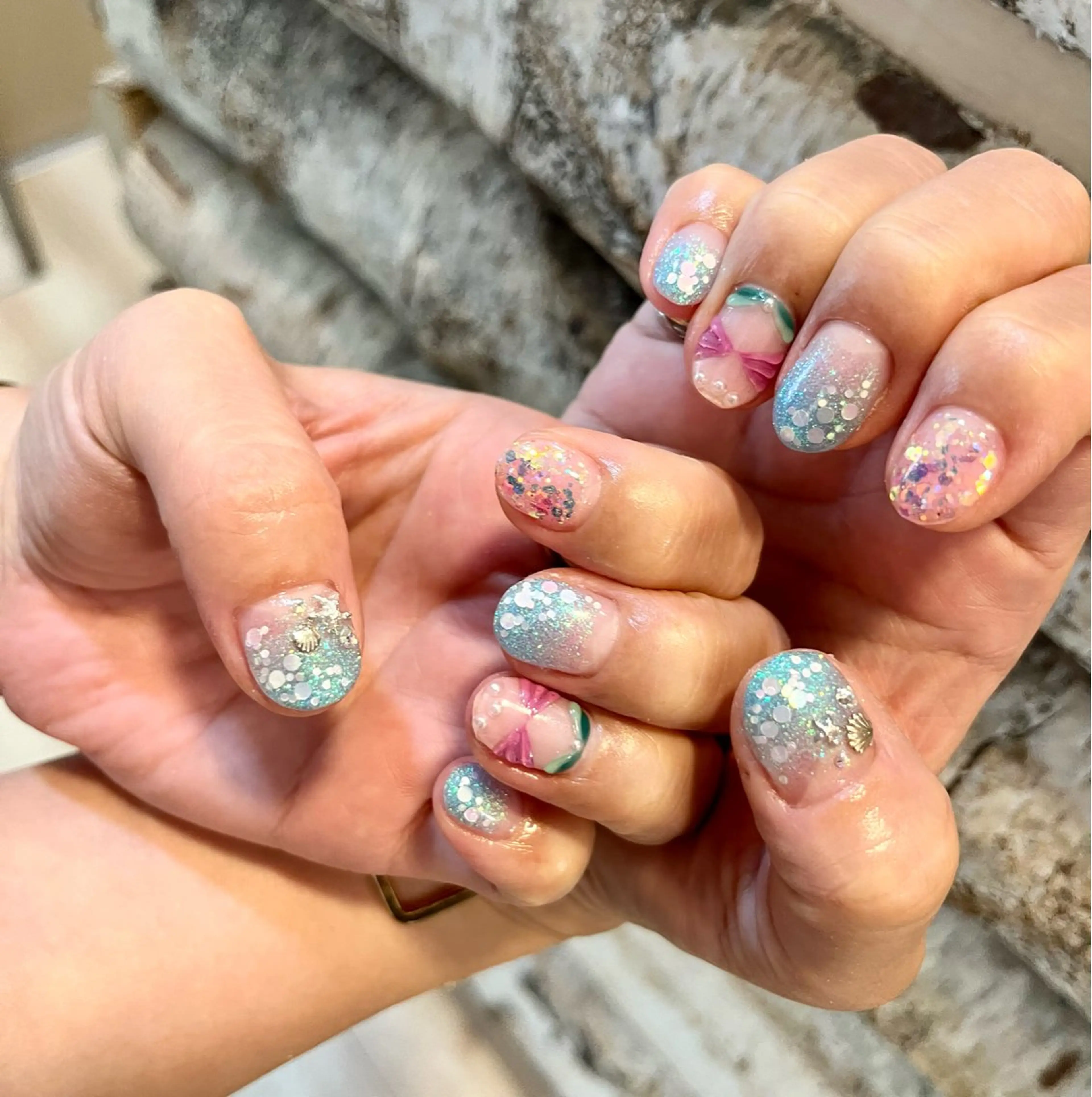 ネイル ハンドネイル フットネイル ハンドケア みんなのネイルサロン IRiS所属・一人ひとりに寄り添う 施術🌈IRiS🪽のネイルデザイン