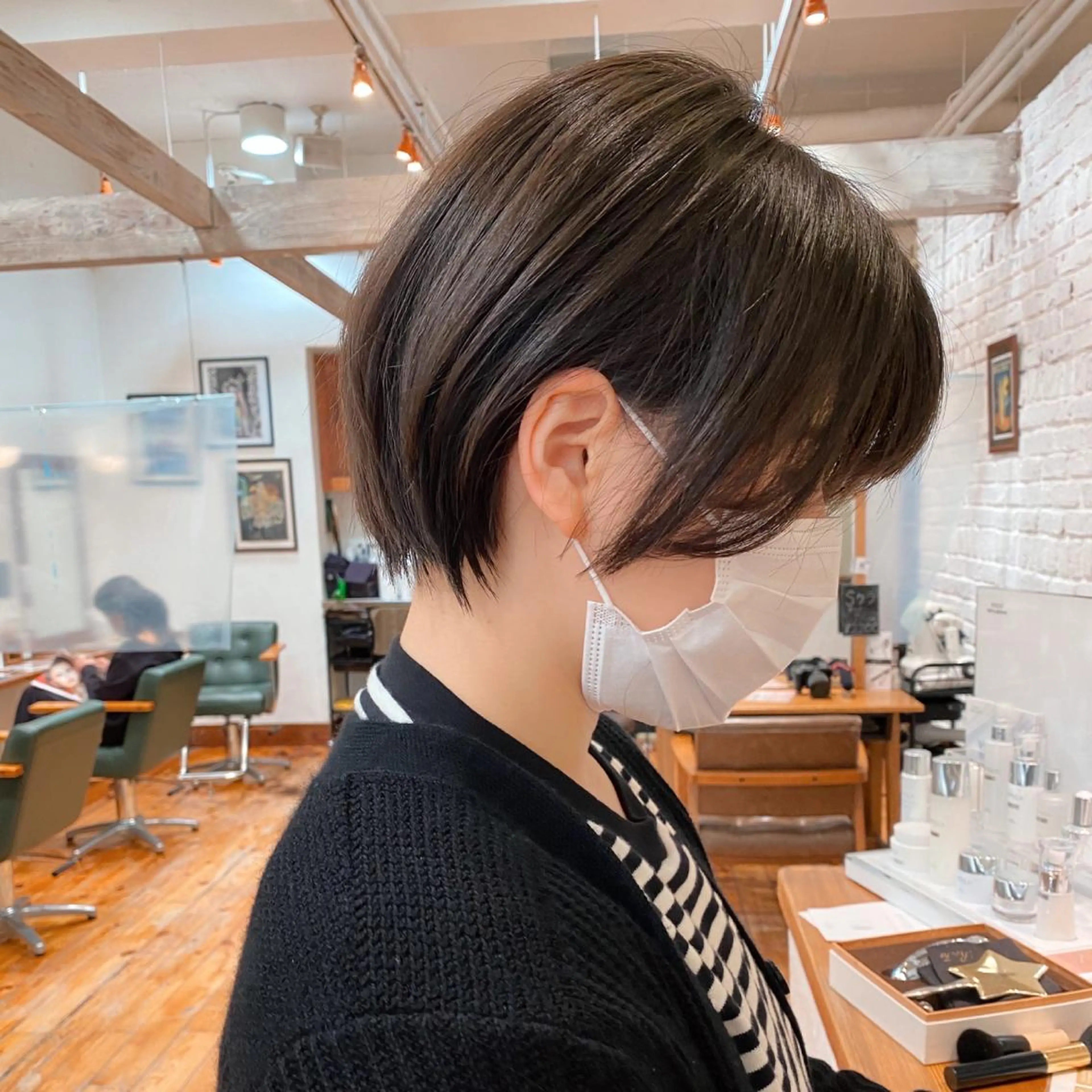 ショート カラー カット特化柏駅 徒歩3分LOUのヘアスタイル