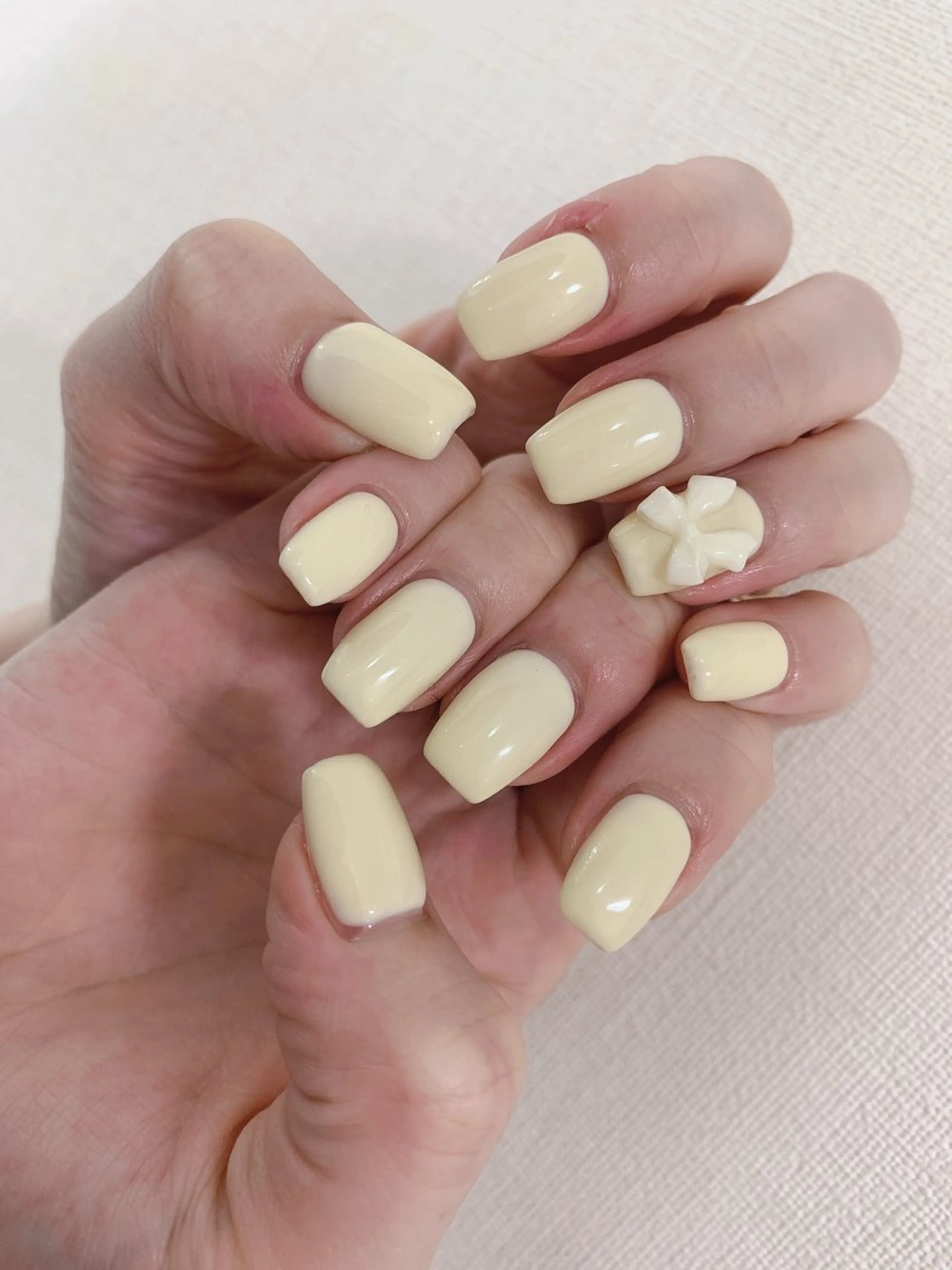 ネイル シンプルネイル 春ネイル ワンホンネイル ハンドネイル Rainbow Nailのネイルデザイン