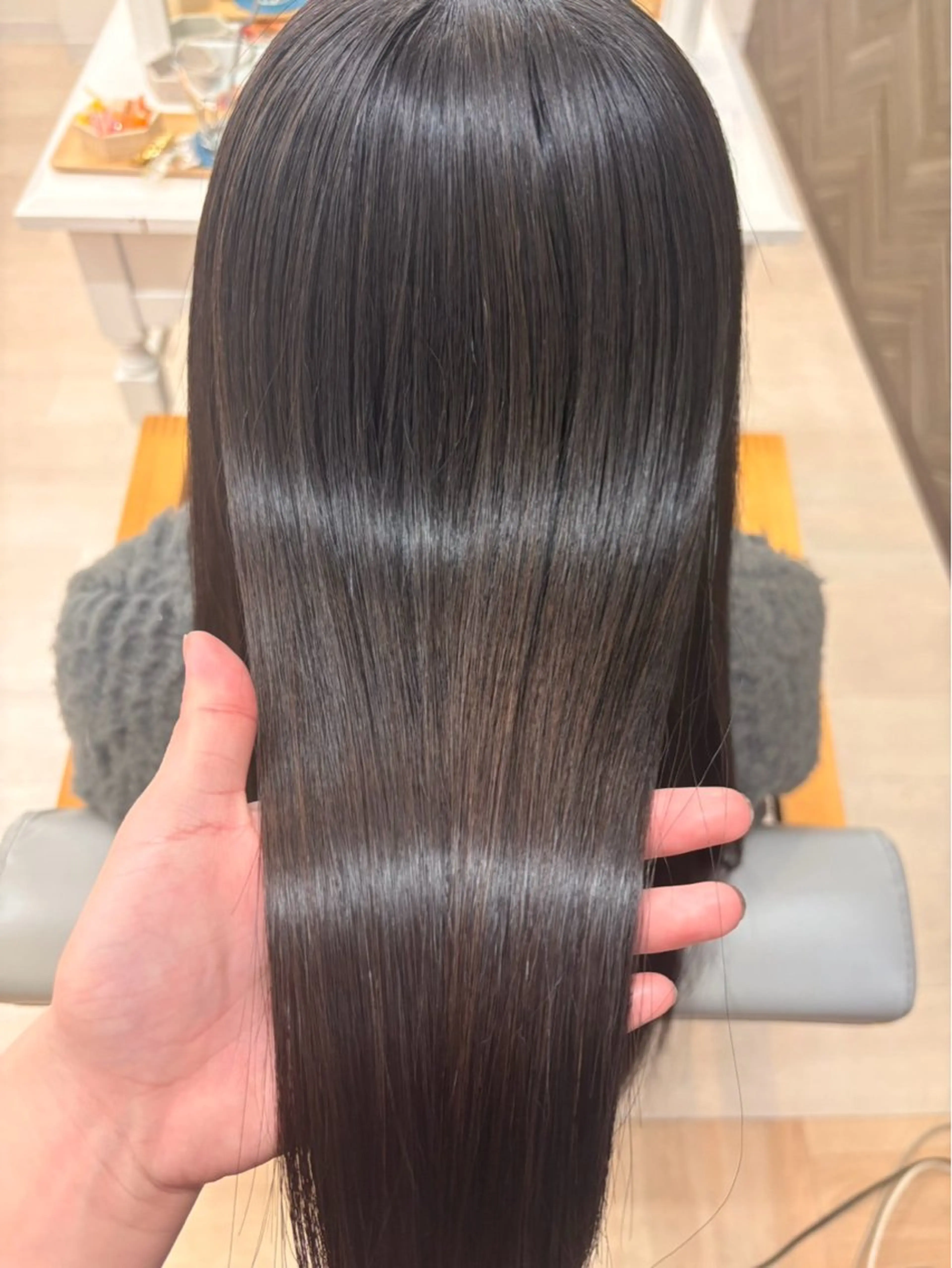 ロング ヘアカラー ワタセ ヒメカのヘアスタイル