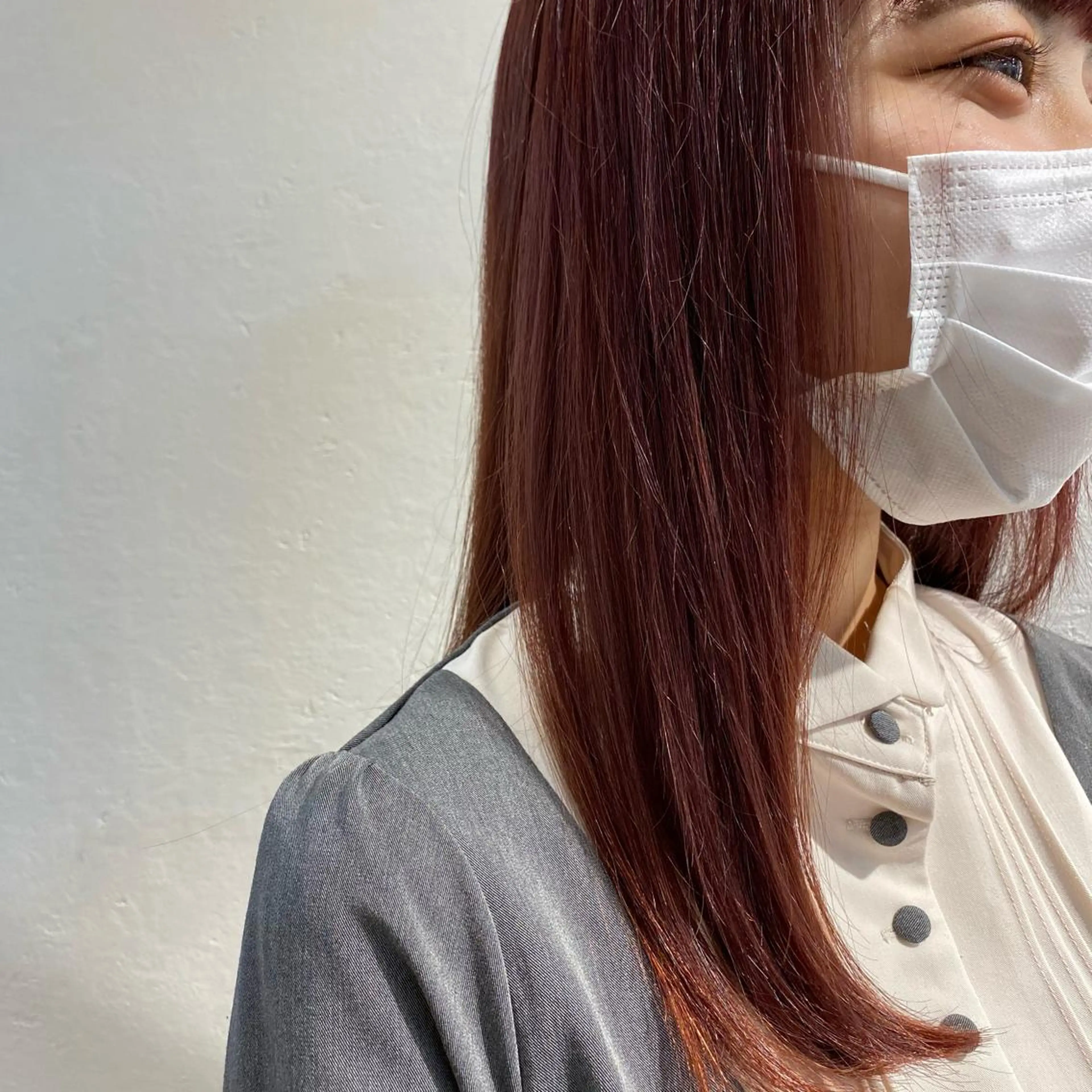 ミディアム カラー 大場 優のヘアスタイル