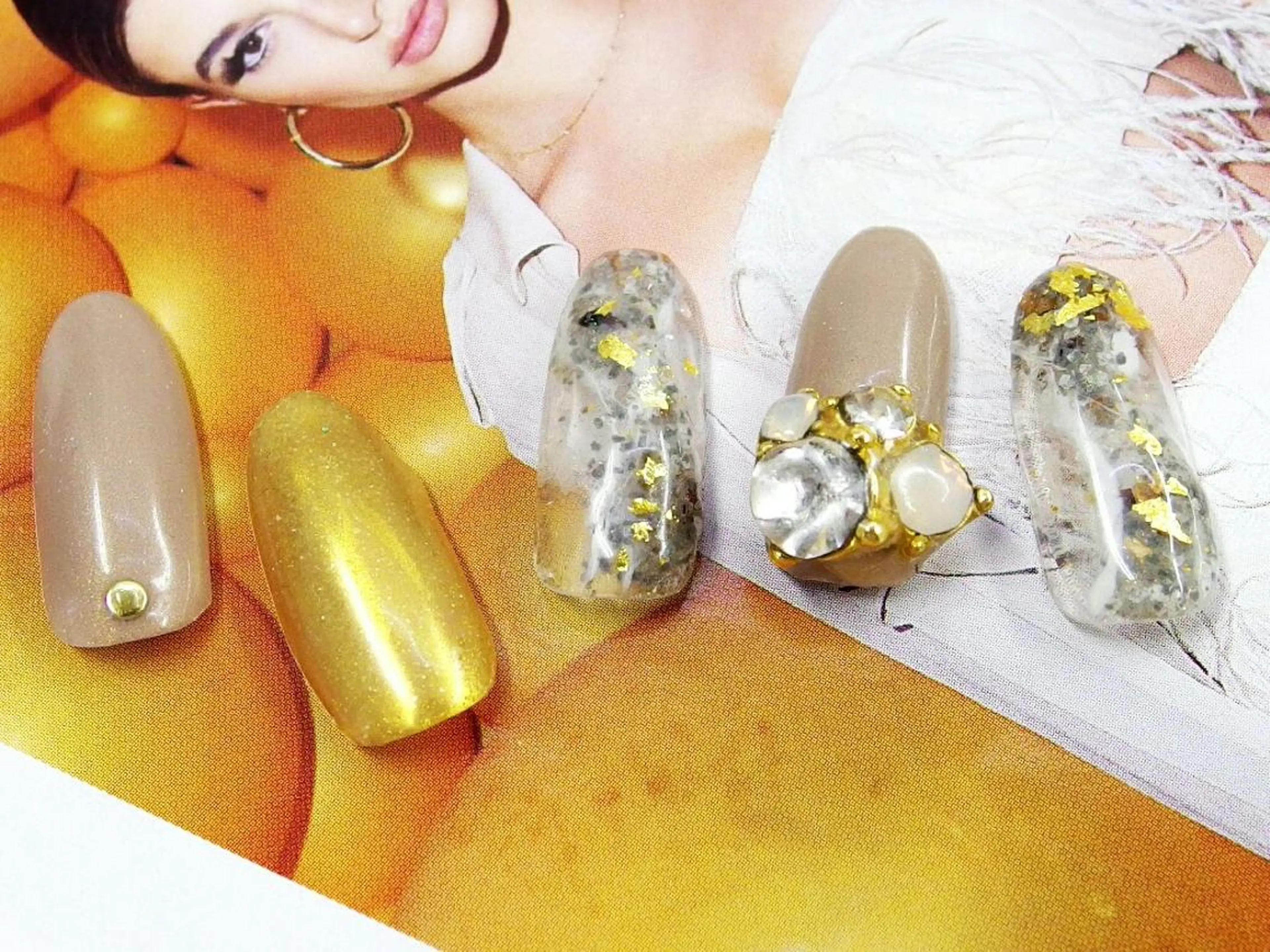 ネイル オーロラネイル ゴージャス ティーエヌ 金山駅東口店のネイルデザイン