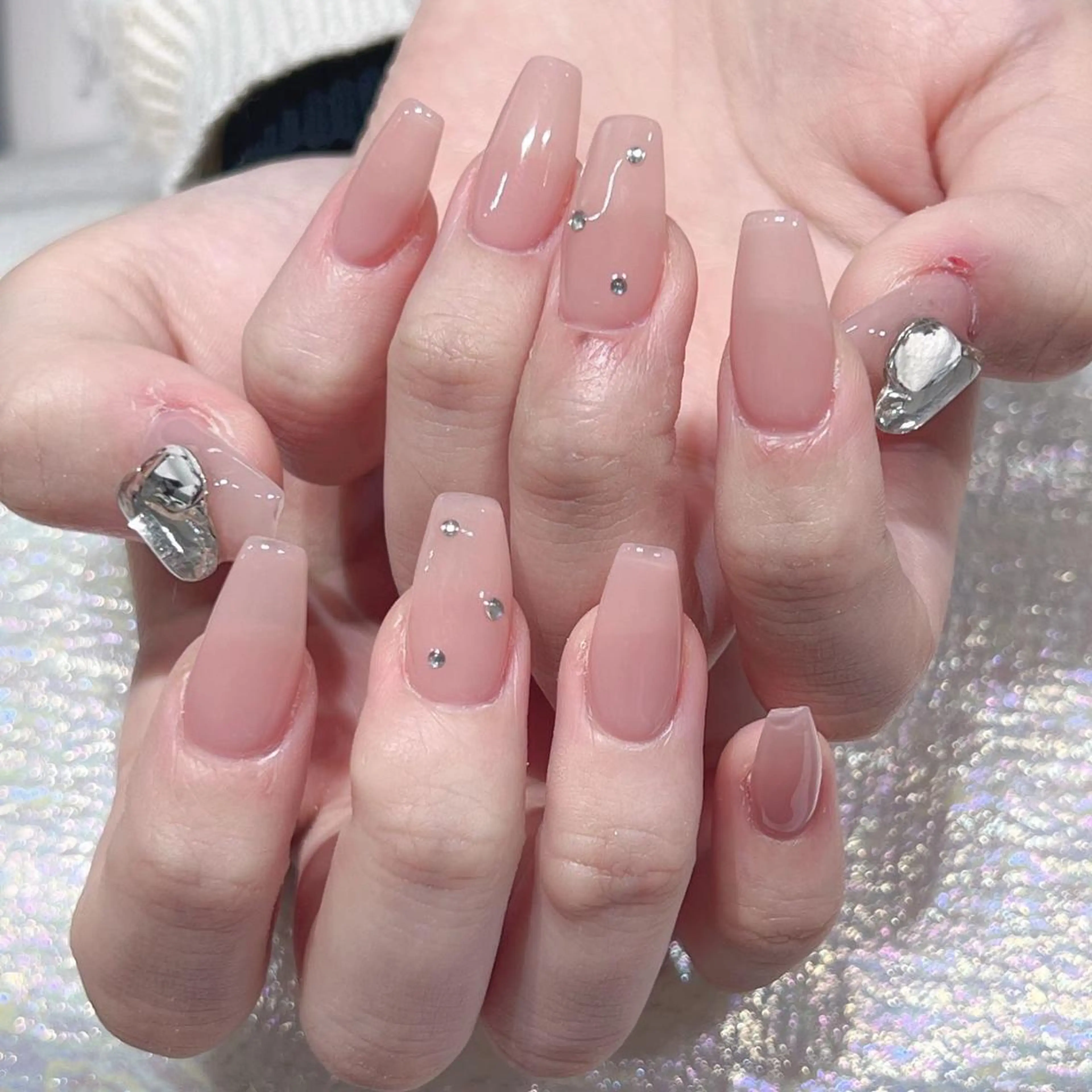 ネイル ハンドネイル Queens テイのネイルデザイン