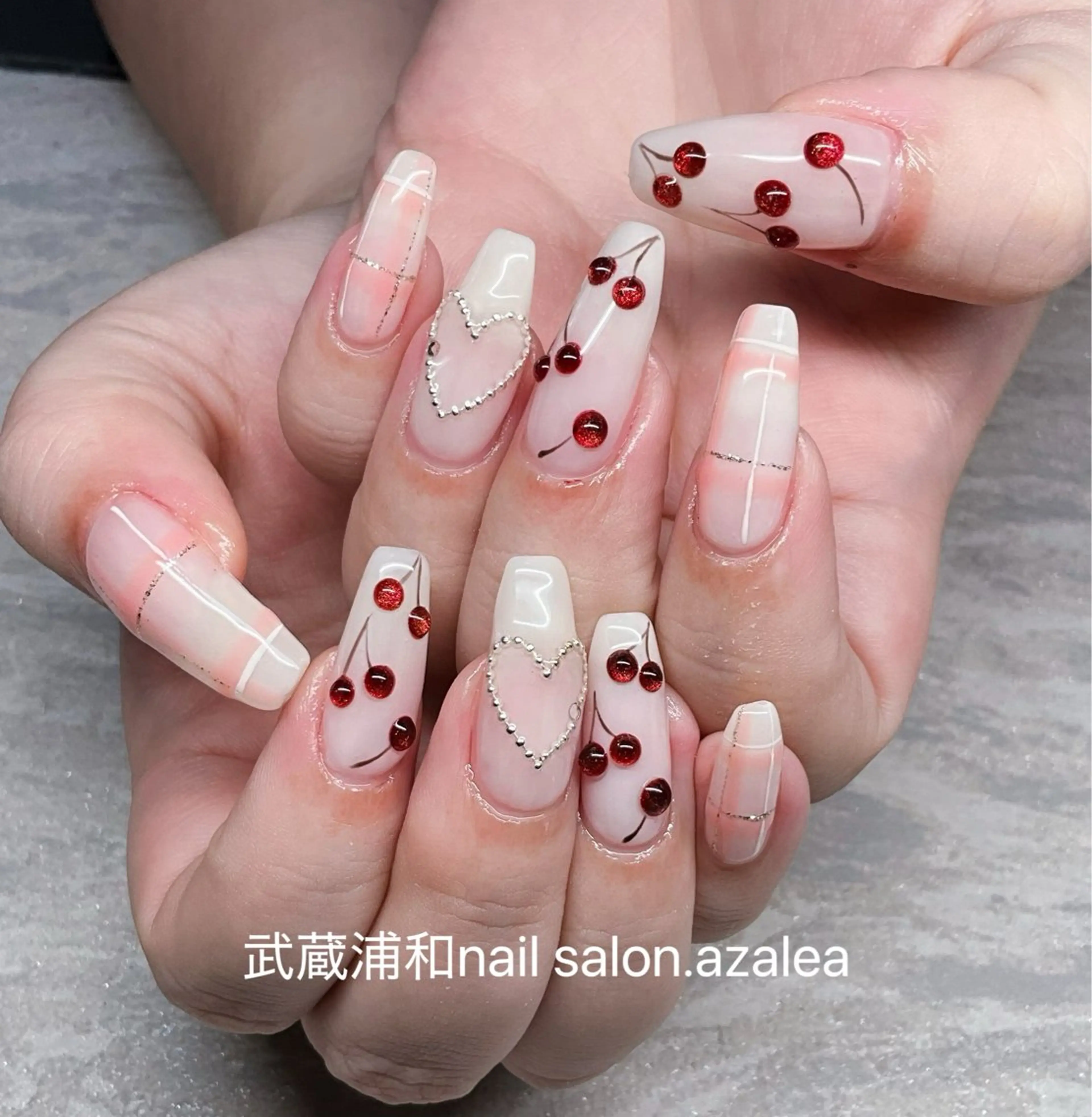 ネイル ハンドネイル R inのネイルデザイン