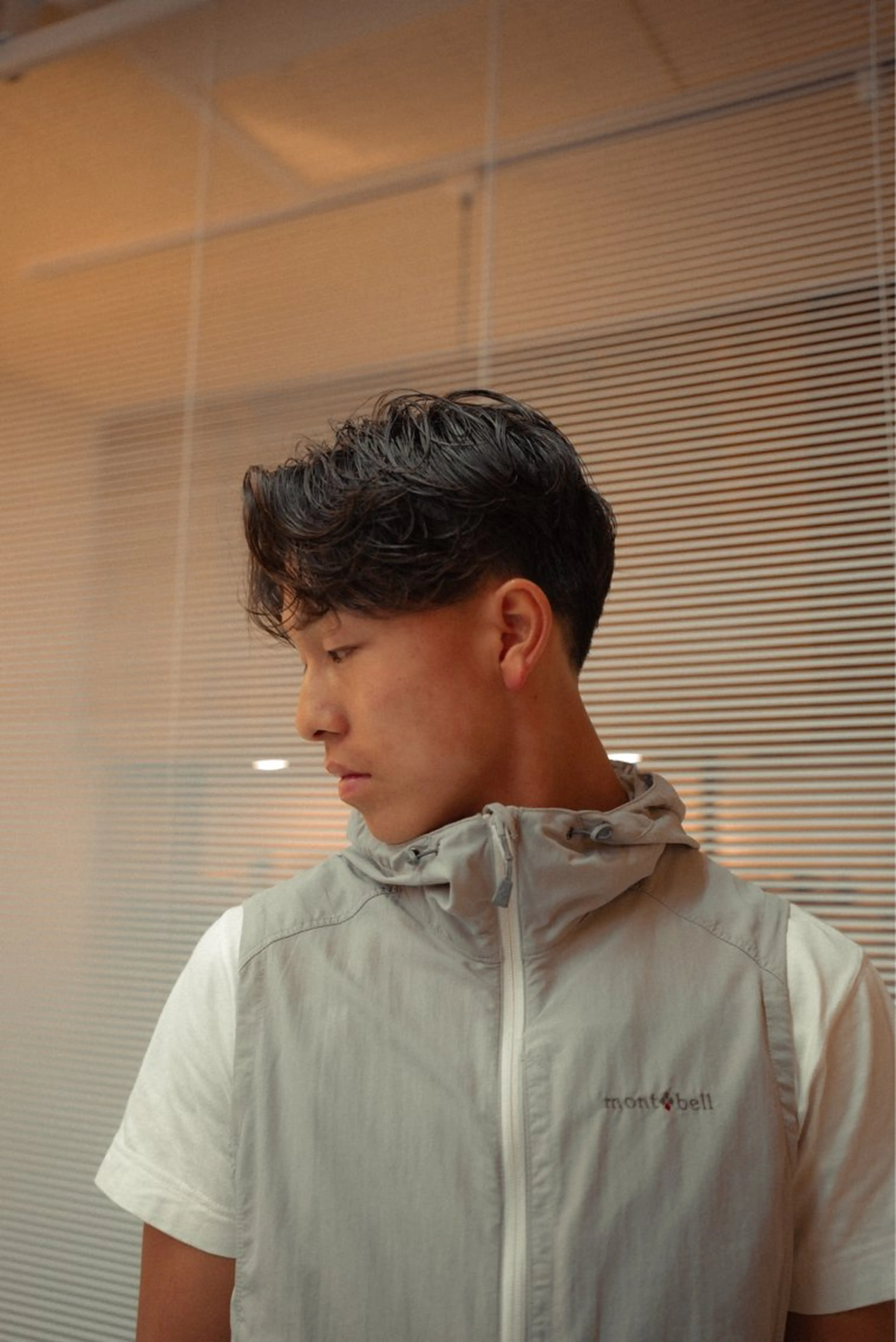 ショート カラー パーマ メンズ センターパート メンズパーマ カット パーマ 🔗メンズサロン🔗 Kieのヘアスタイル