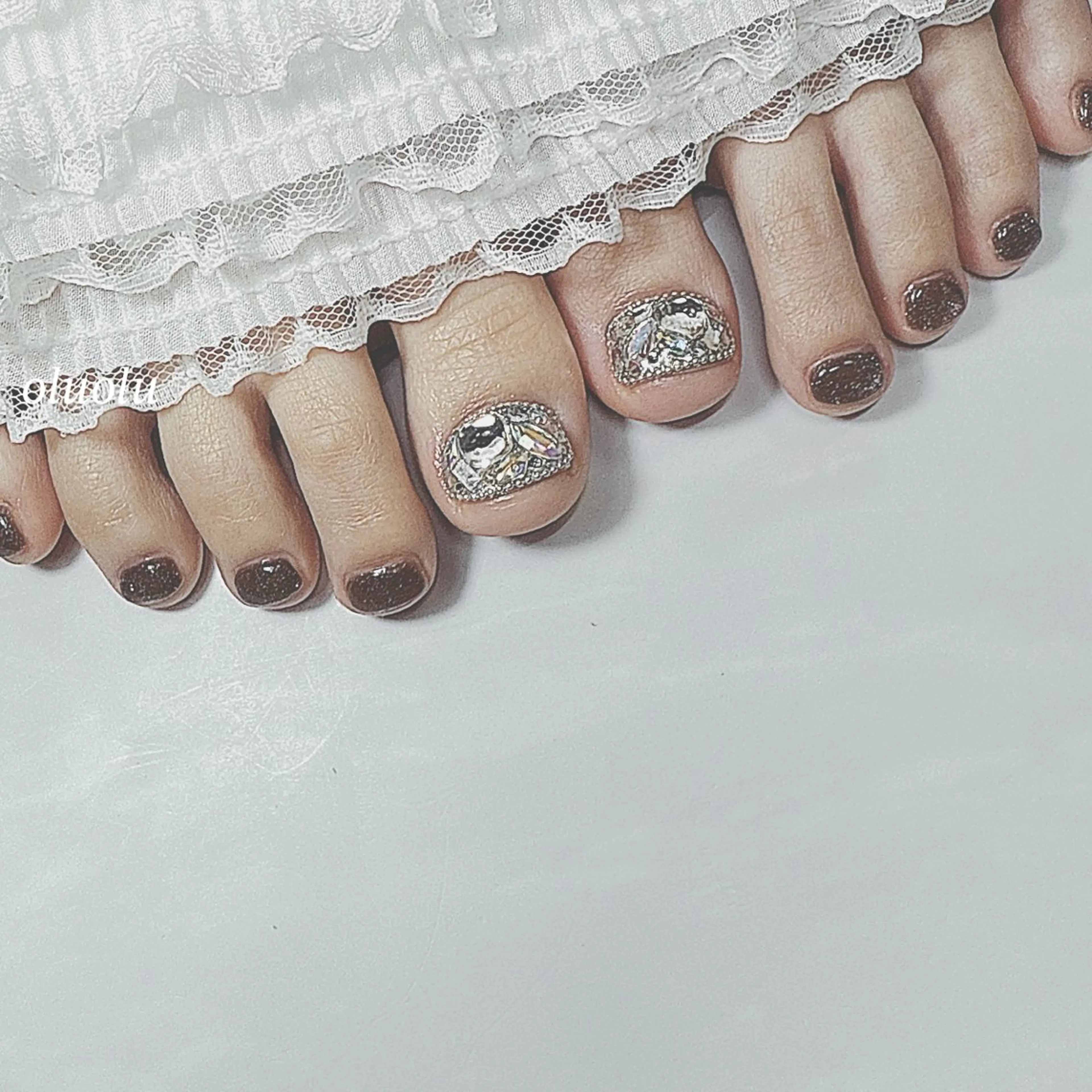 ネイル アートネイル フットネイル キラキラネイル ストーンネイル フットネイル 大村 紬華のネイルデザイン