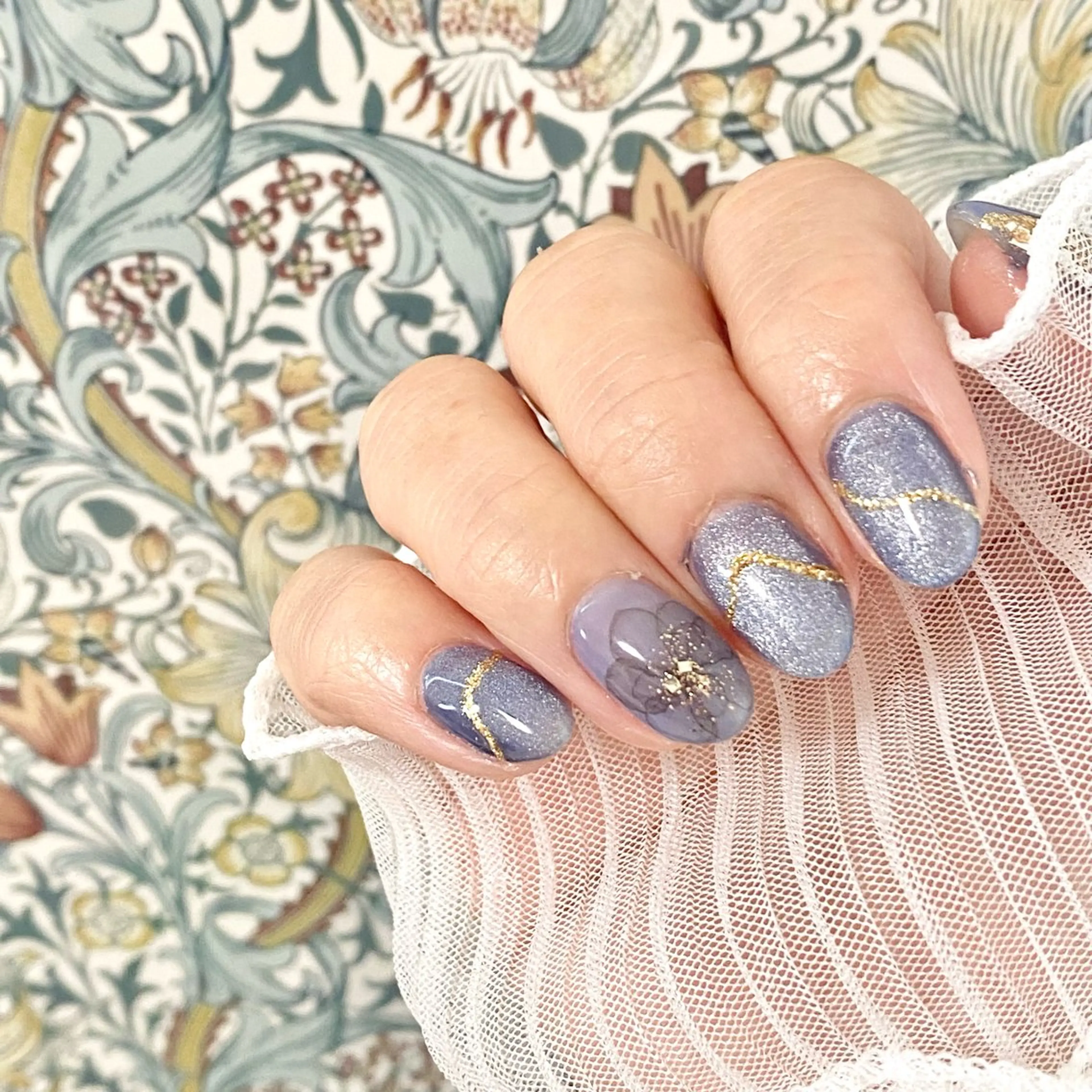 ネイル ブルー フラワーネイル マグネットネイル Hana_ Rieのネイルデザイン