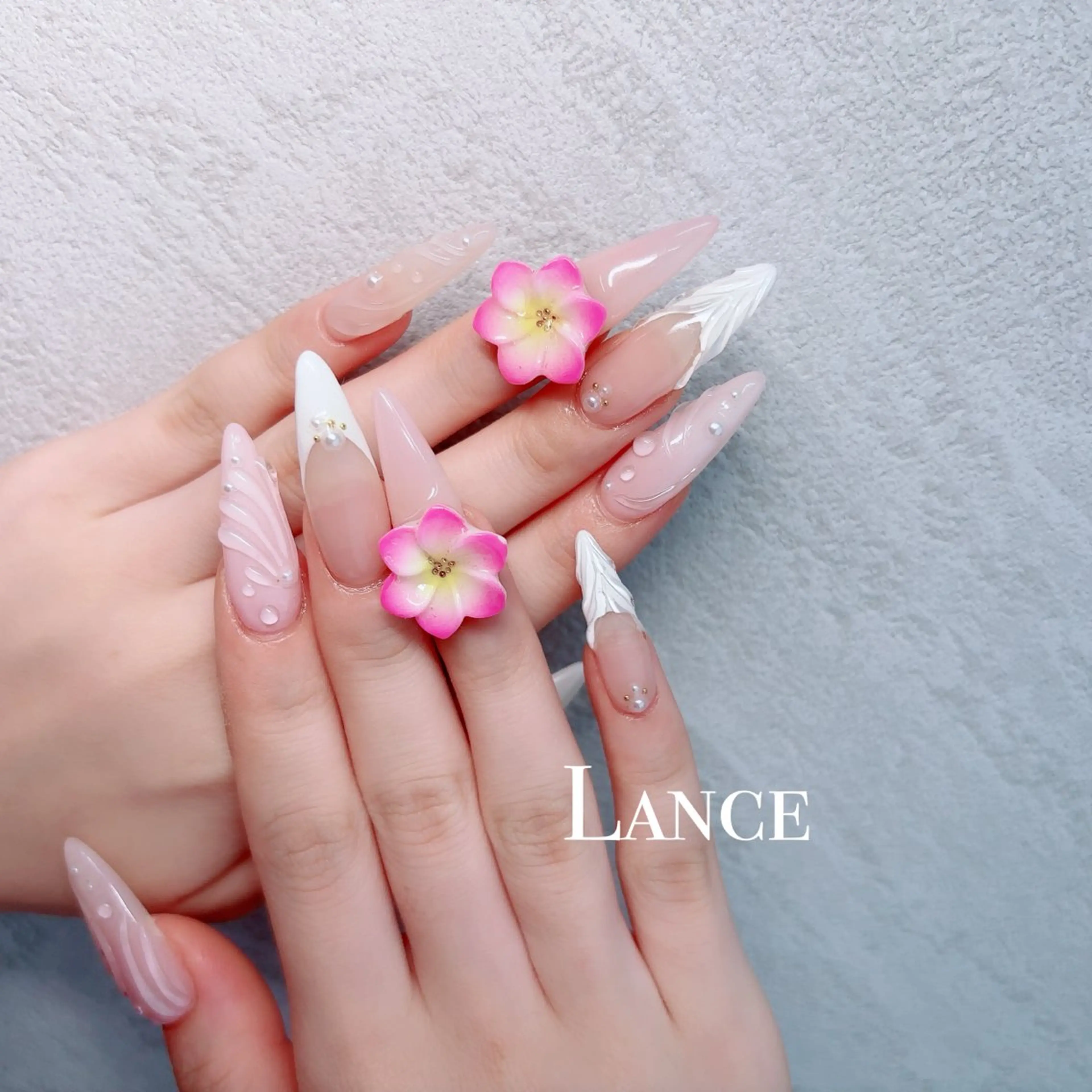 ネイル オーロラネイル ブルー フットネイル 氷ネイル・うるうるネイル キラキラネイル ハンドネイル Lance nailのネイルデザイン