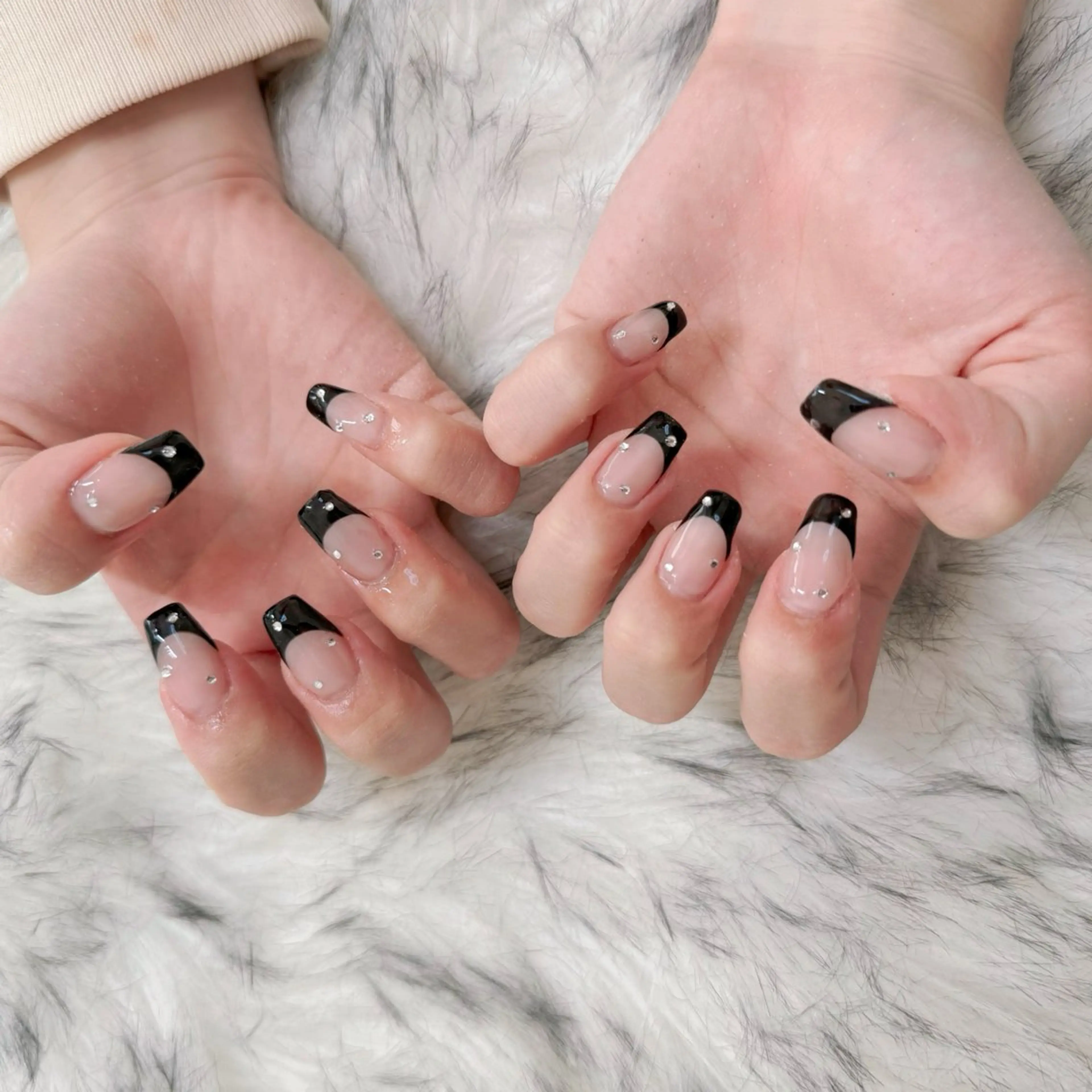 セミロング ハンドネイル mao .のネイルデザイン