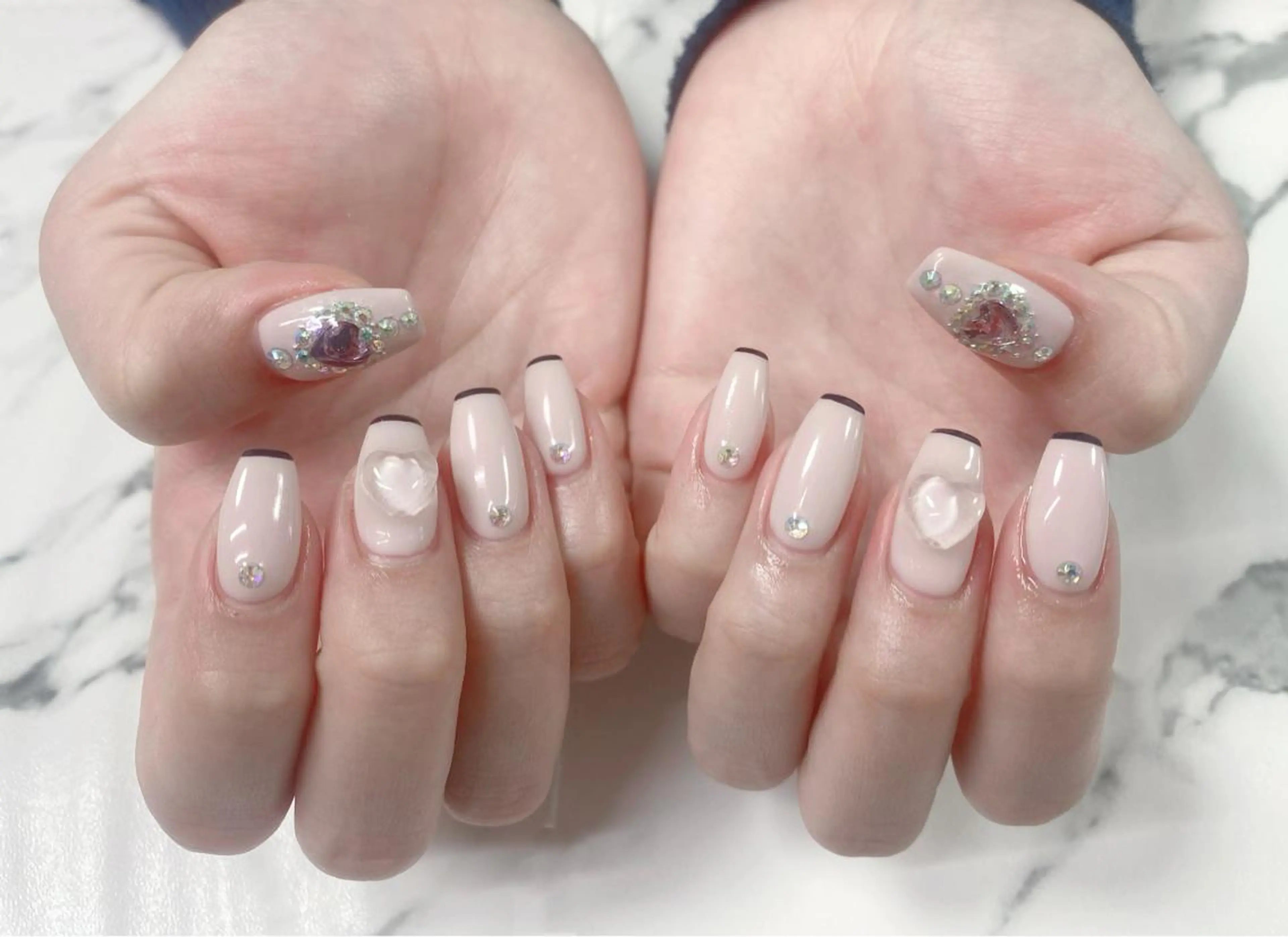 ロング カラー ネイル Q Free nailsのネイルデザイン