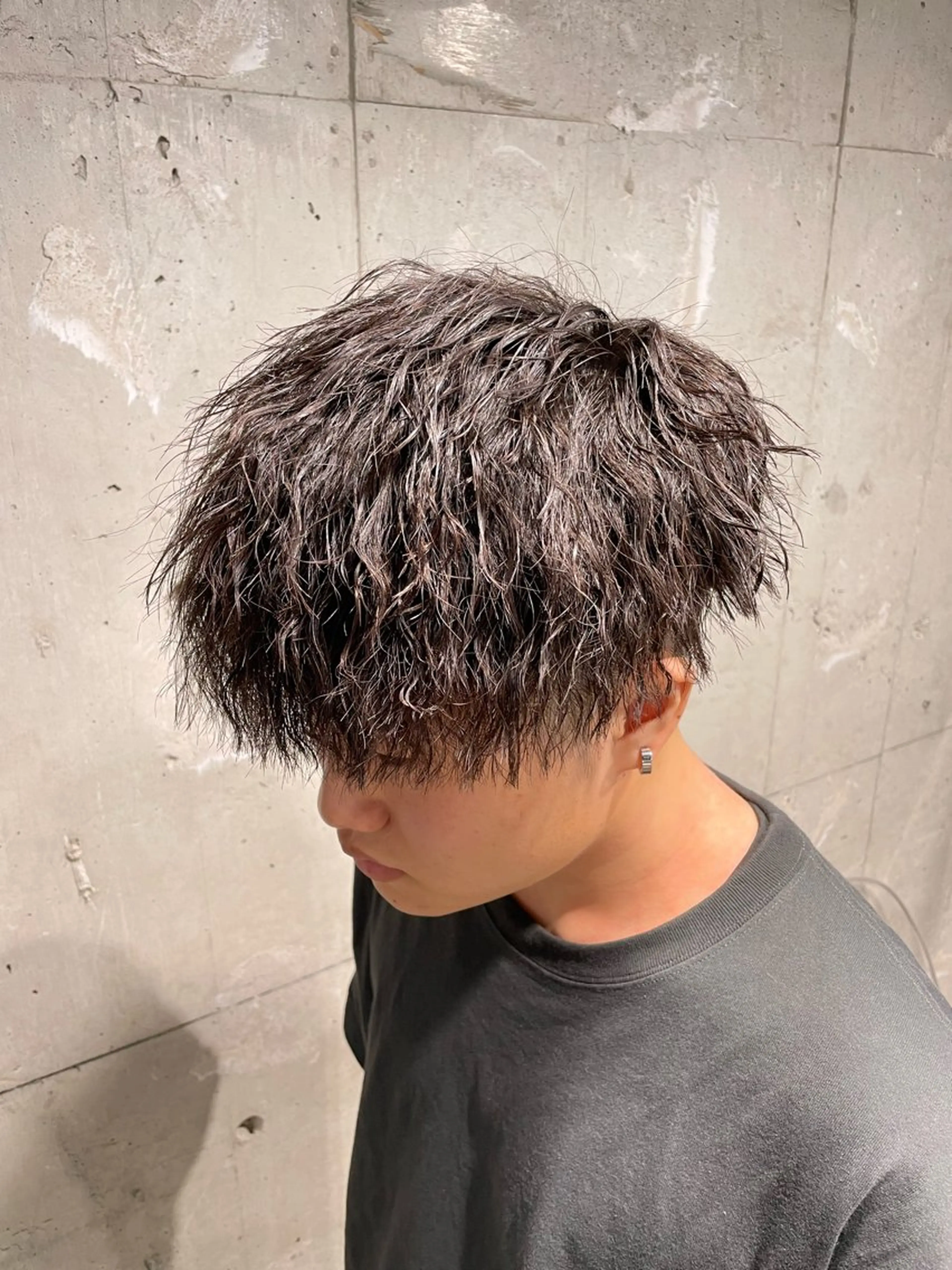 パーマ メンズ ヘアカラー トリートメント ヘアセット 艶髪/透明感🪽 DISCO🪽のヘアスタイル