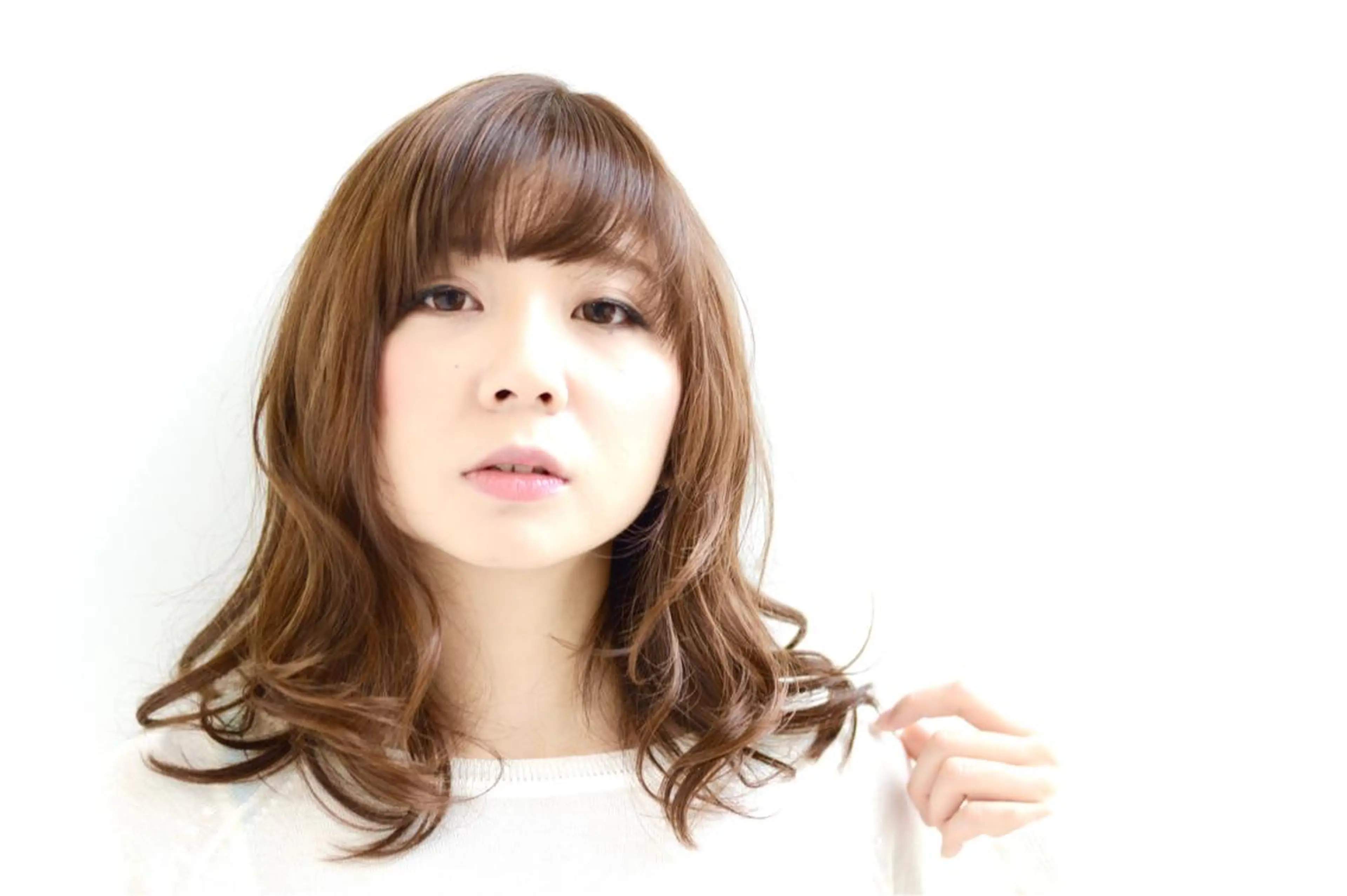 セミロング カラー パーマ テラモト カズヨシのヘアスタイル