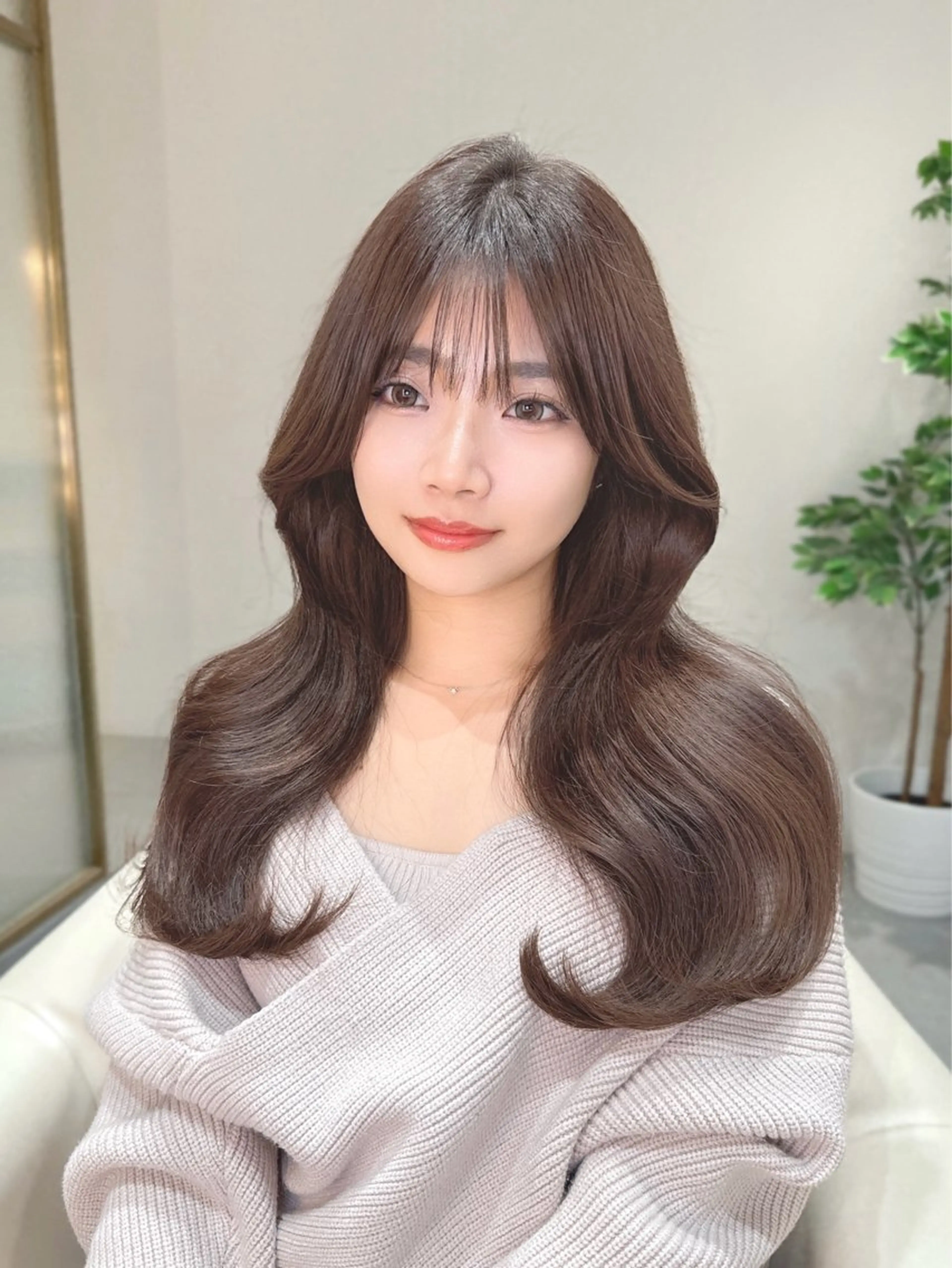 ロング カラー カット ヘアカラー トリートメント ヘッドスパ ヘアセット 韓国ヘア/レイヤー/ 顔まわり/りょーとのヘアスタイル