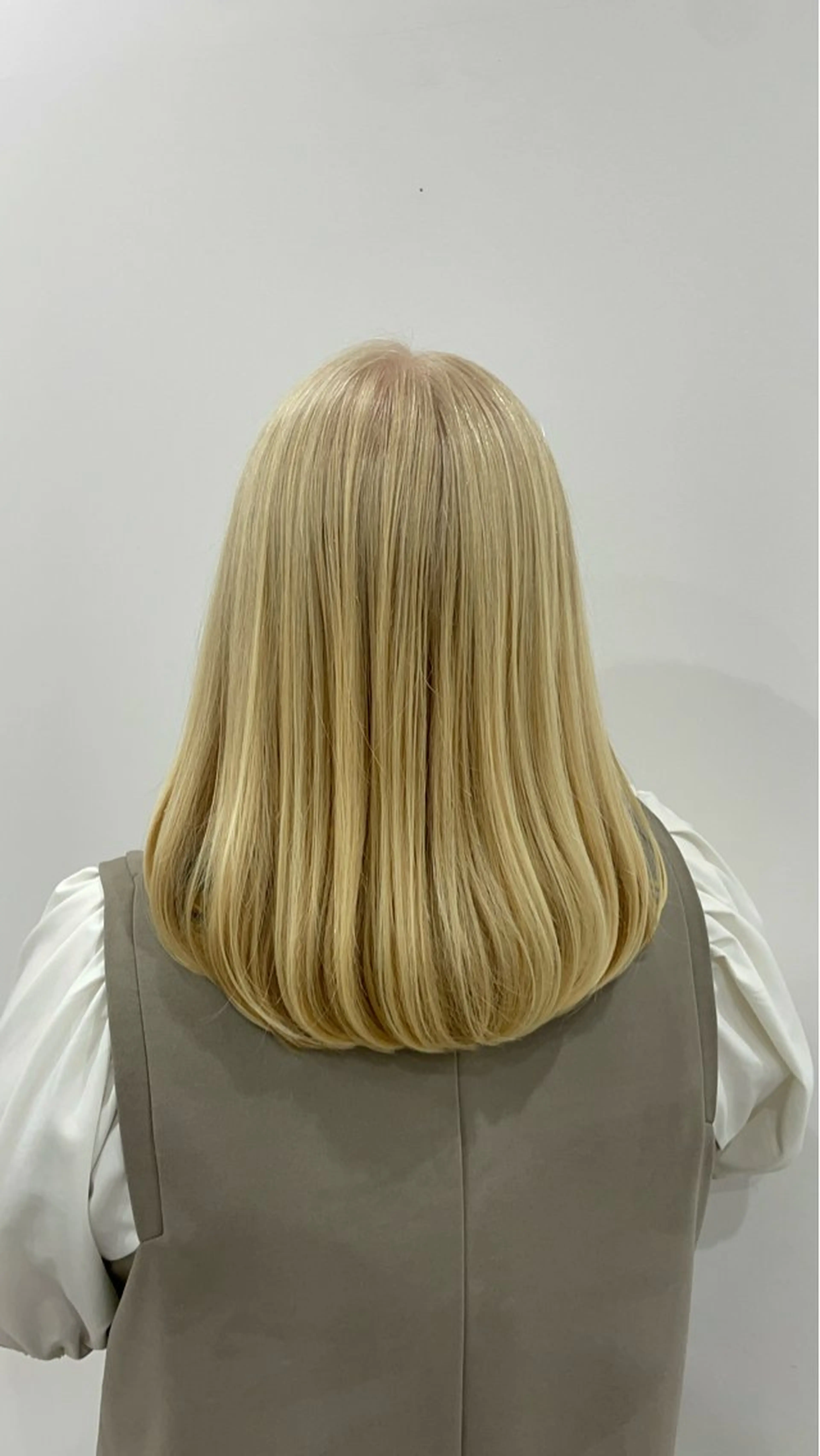 セミロング カット トリートメント ニシザカ マナのヘアスタイル