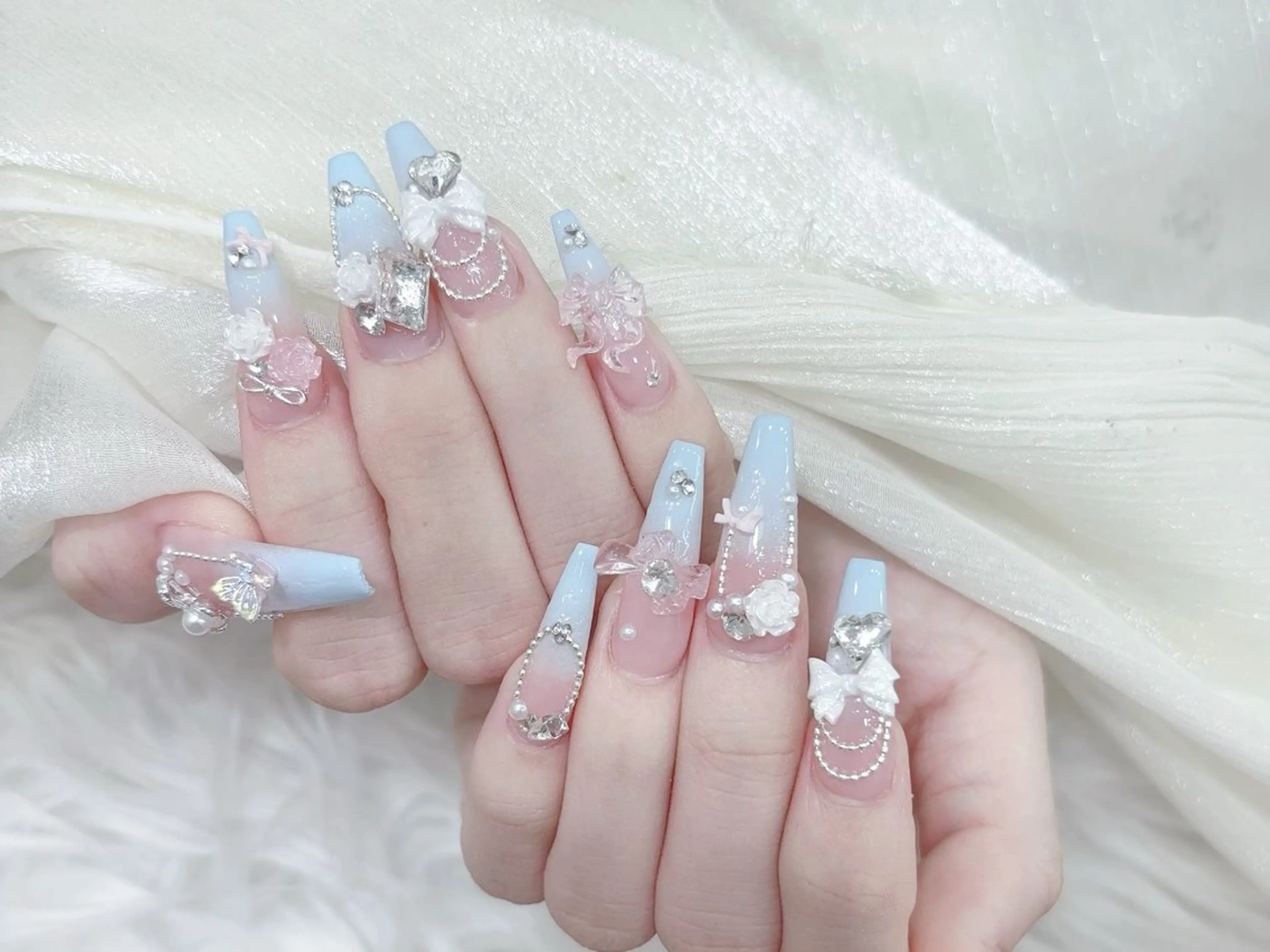 ネイル 成人式 マグネットネイル 大理石ネイル(マーブル) リボン 夏ネイル ハンドネイル MoMoA Nail ネイル長さ出し専門店のネイルデザイン