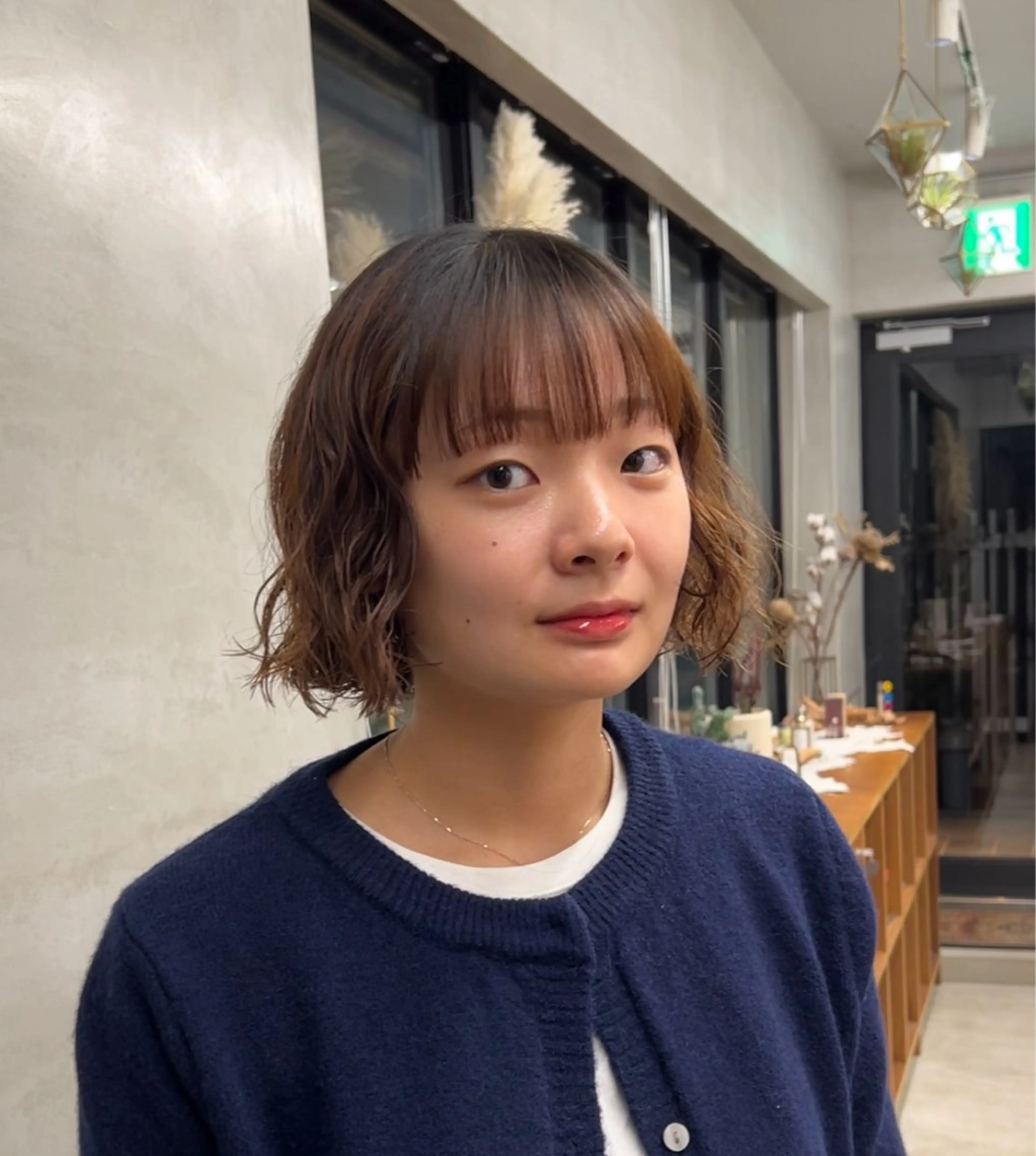 ショート パーマ スパイラルパーマ ケアブリーチ/ ハイトーン/牧野のヘアスタイル