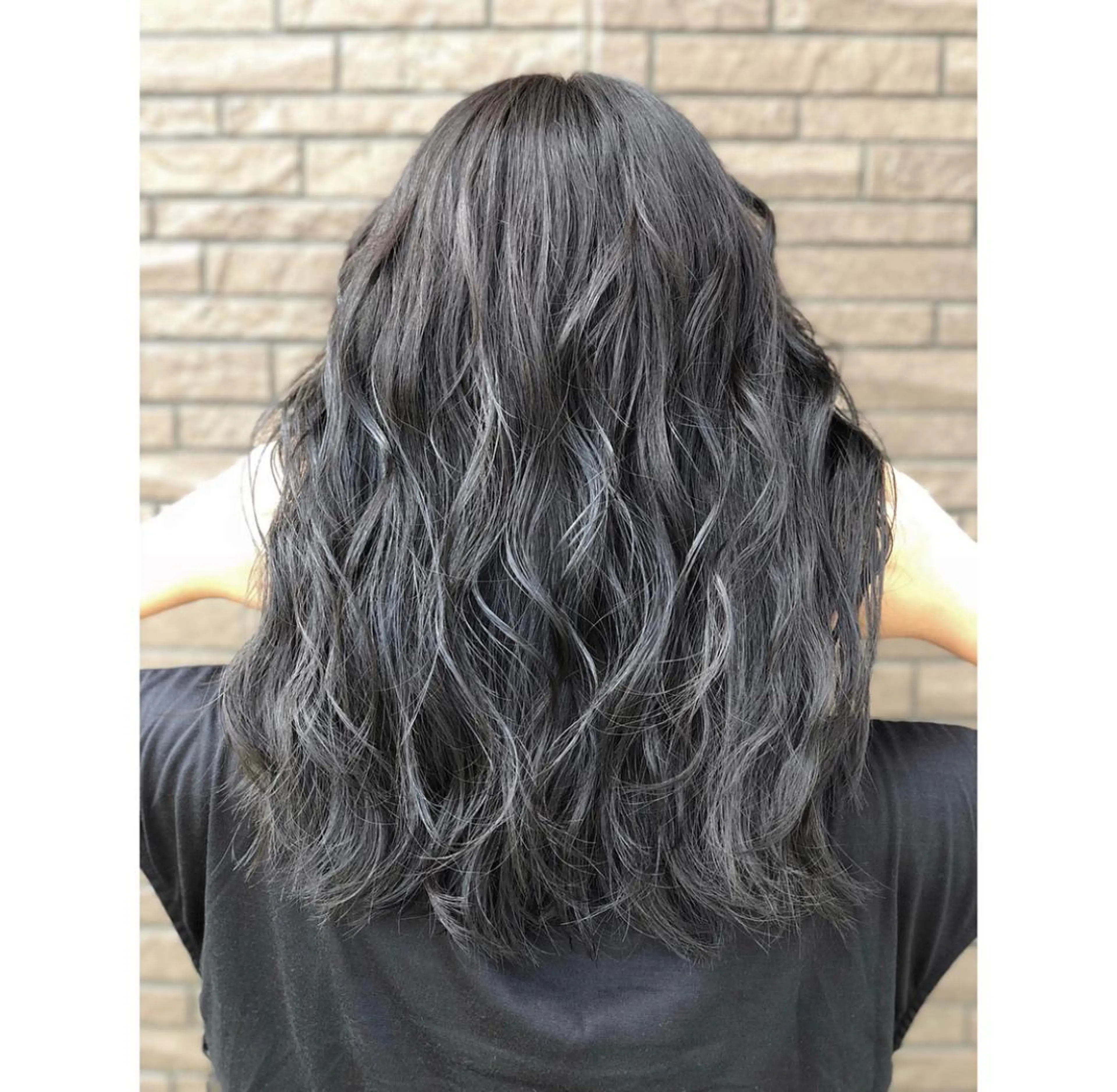 ミディアム カラー バレイヤージュ デザインカラー グラデーションカラー グレージュ ハイライトカラー アンドウ ユウ/ レイヤーカット/韓国のヘアスタイル