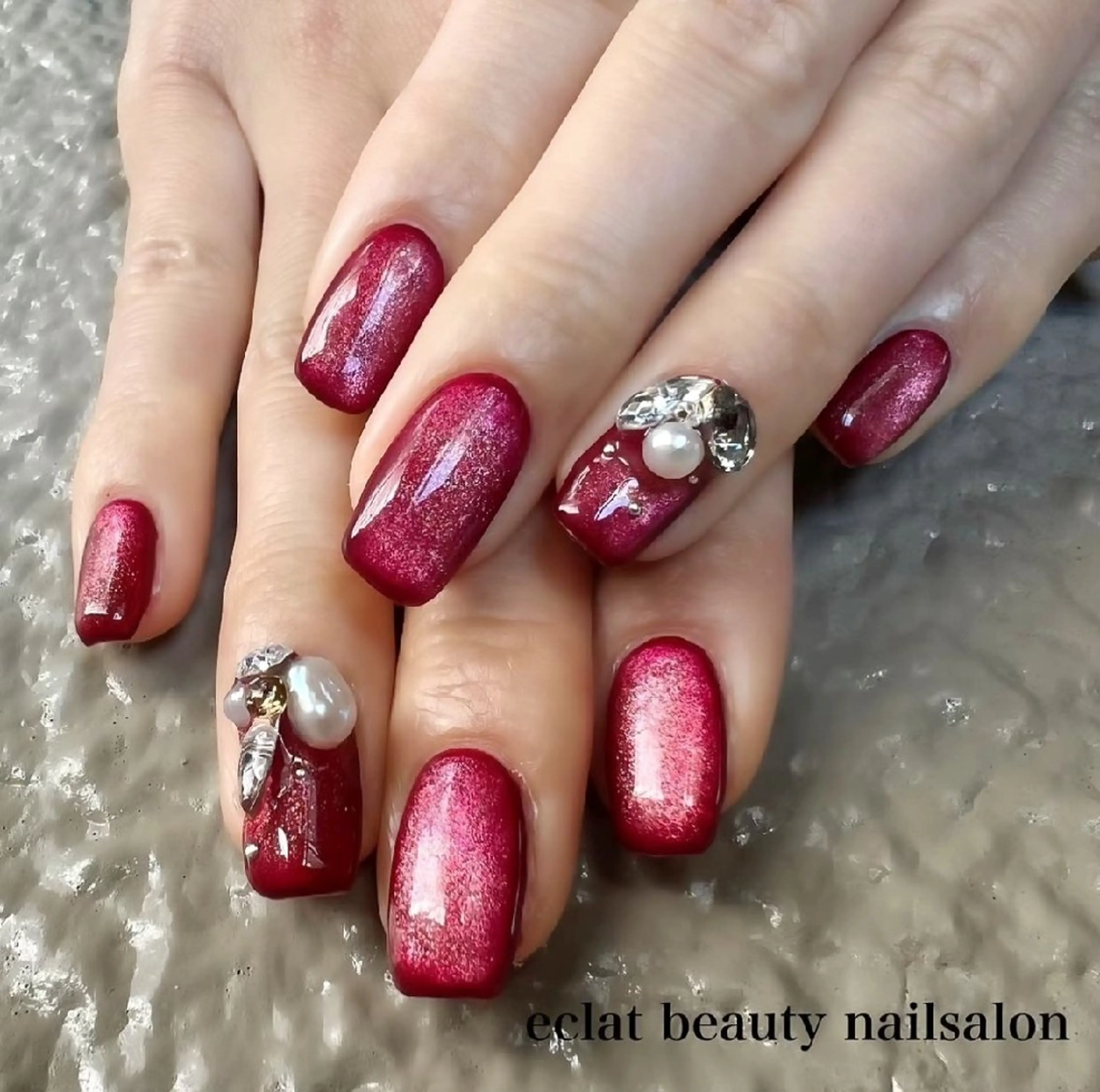 ネイル マグネットネイル eclat BEAUTY NAIL SALON　枚方市駅前店所属・松本 ひとみのネイルデザイン