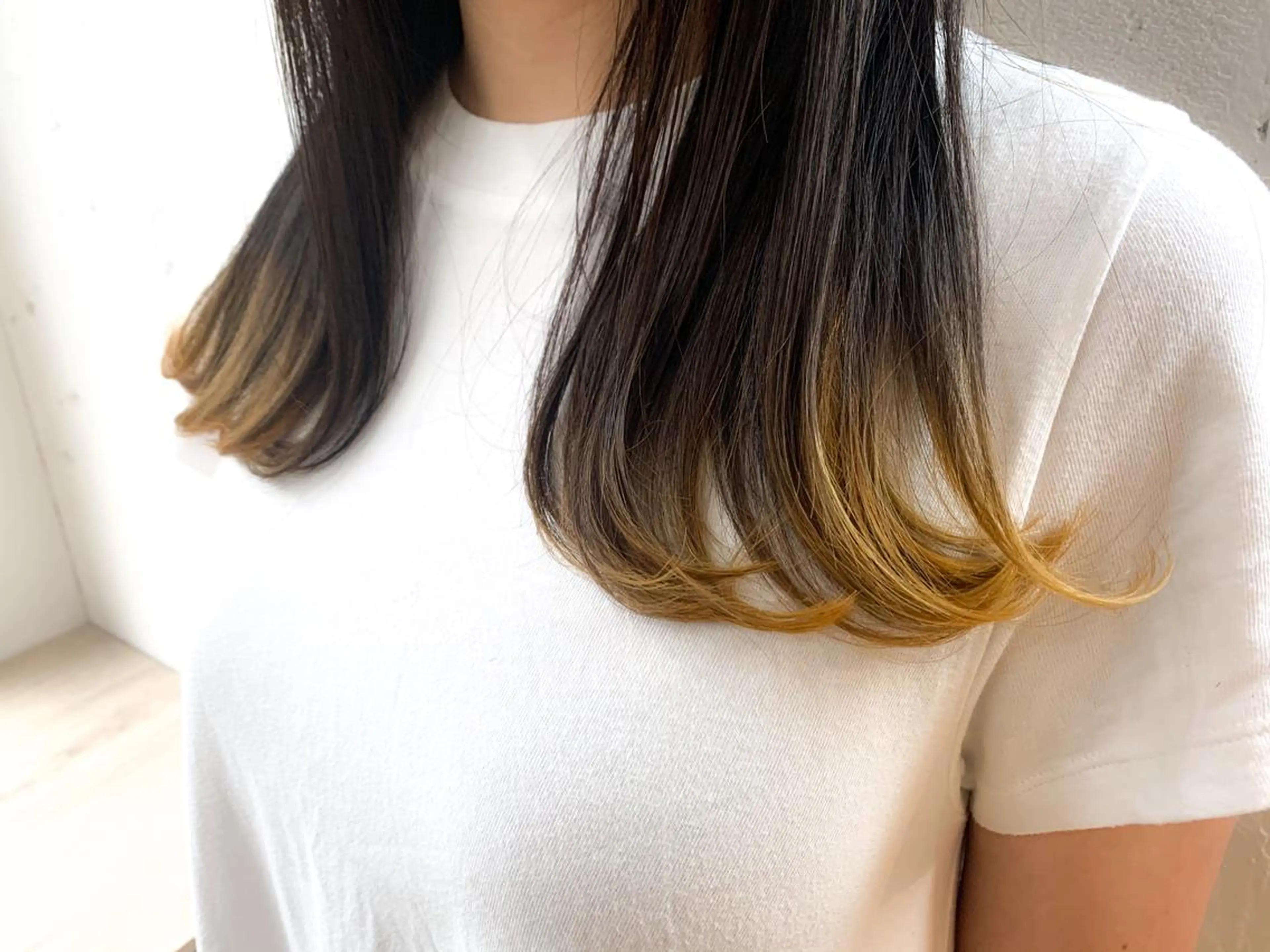 セミロング ヘアカラー HAIR WORKS HELM所属・ショート✨ボブ✨代表 新田見美仁のヘアスタイル