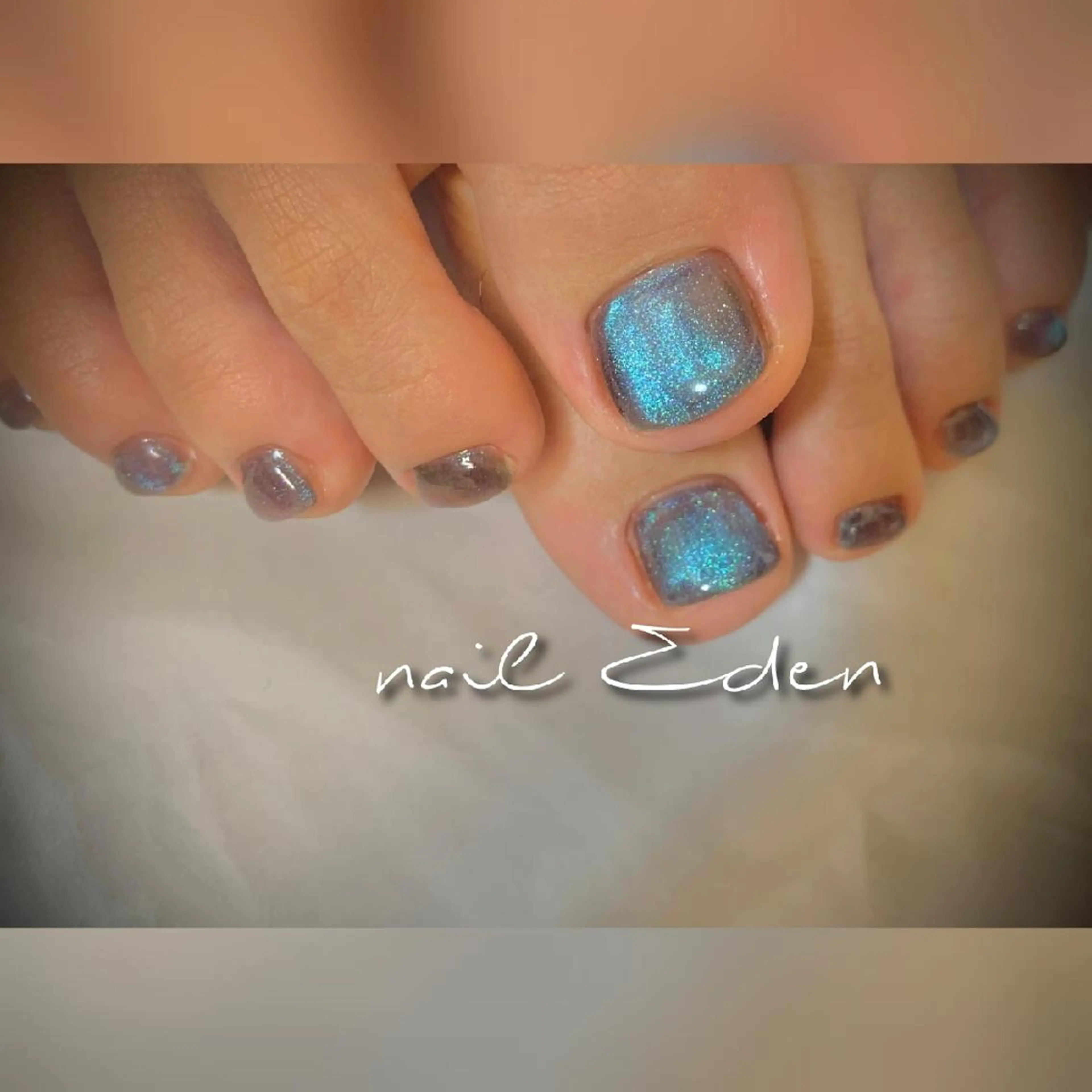 ネイル オーロラネイル ジェルネイル マグネットネイル フットネイル Eden　private nail saron所属・Eden ♾️のネイルデザイン