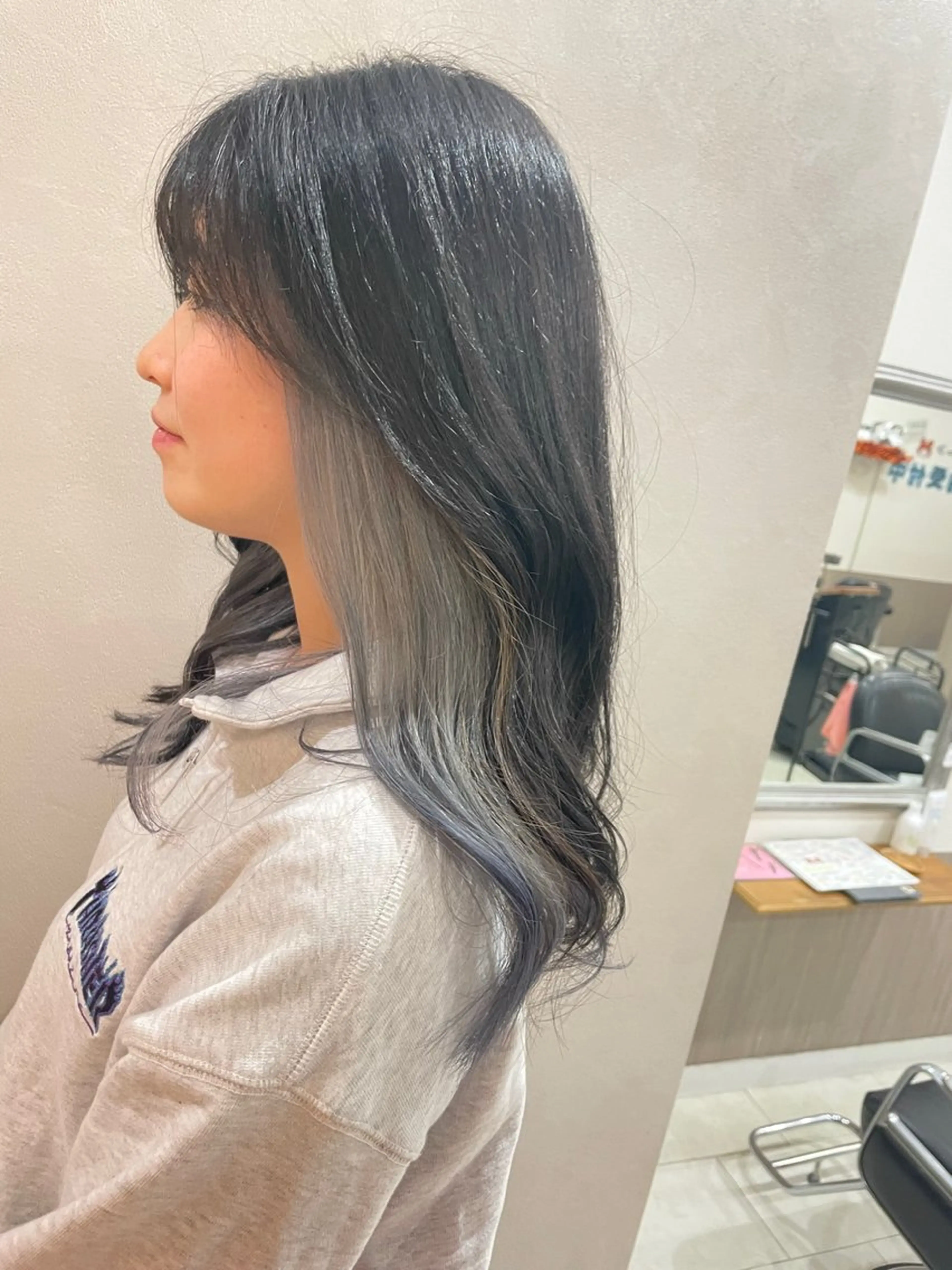 セミロング カラー ヘアカラー トリートメント SINCE【シンス】所属・Hika.ハイトーン 髪質改善🩵ᩚ🫧のヘアスタイル